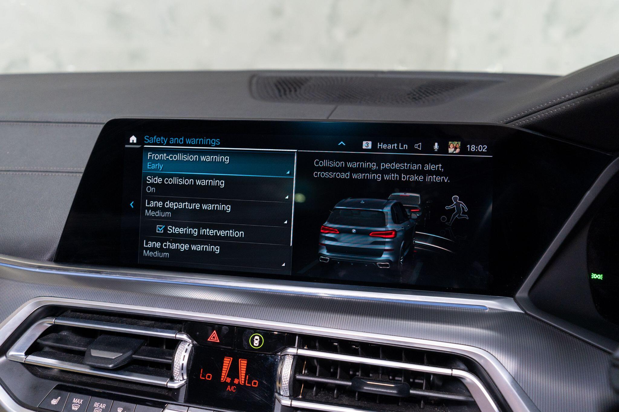 BMW X5 view 22