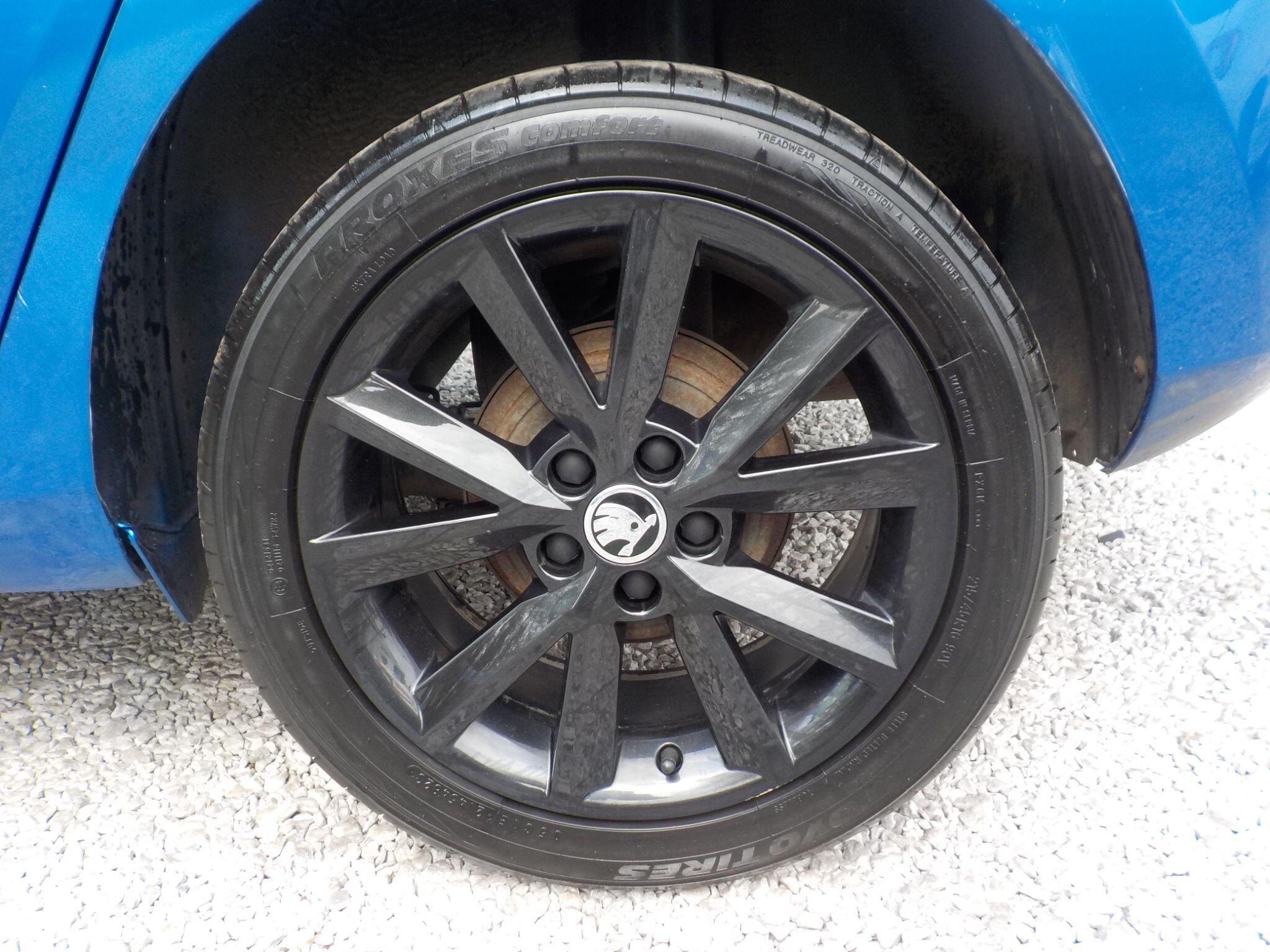 Skoda Fabia 1.0 Colour Edition Euro 6 (s/s) 5dr