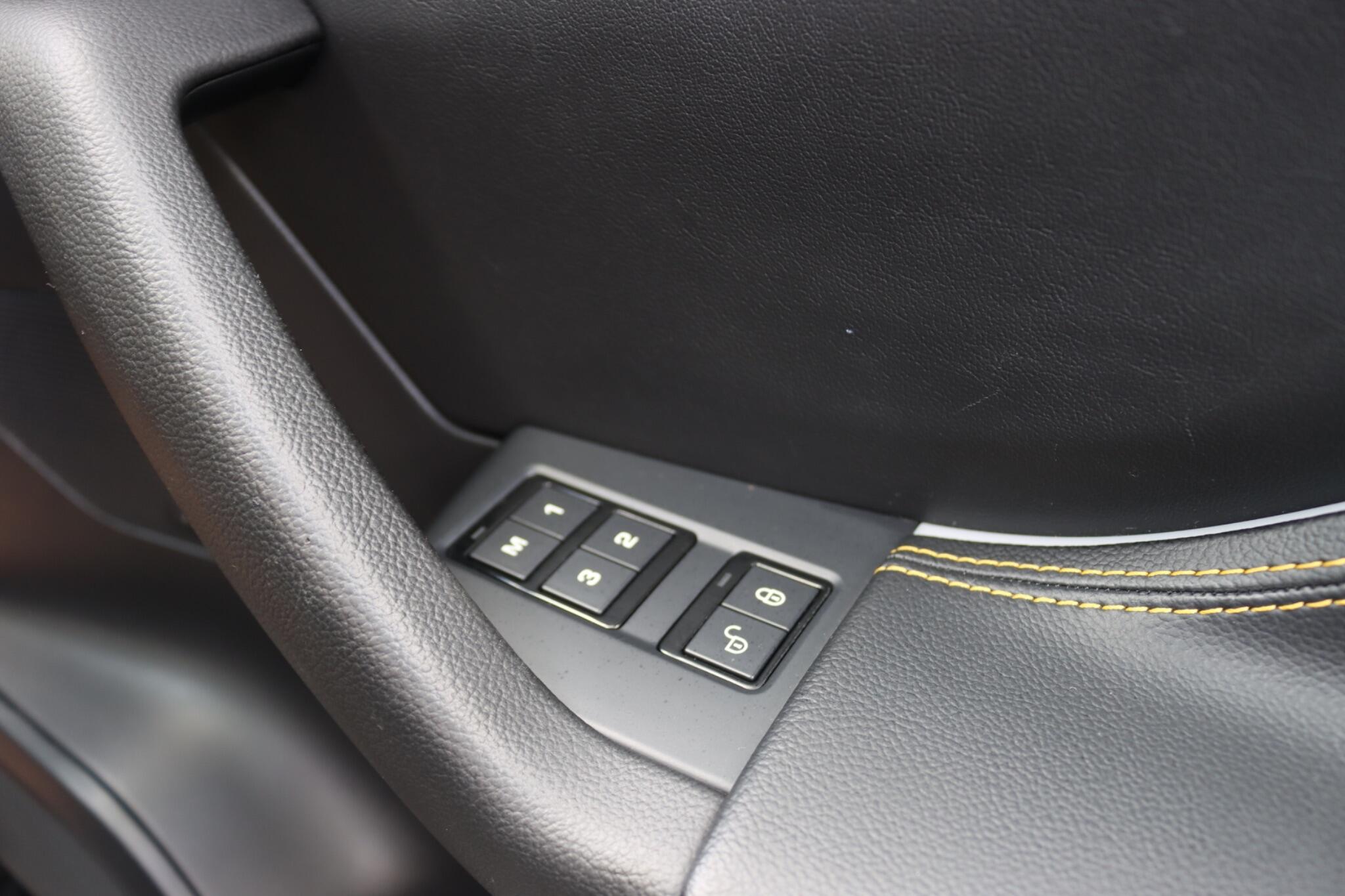 Jaguar F-Pace view 40