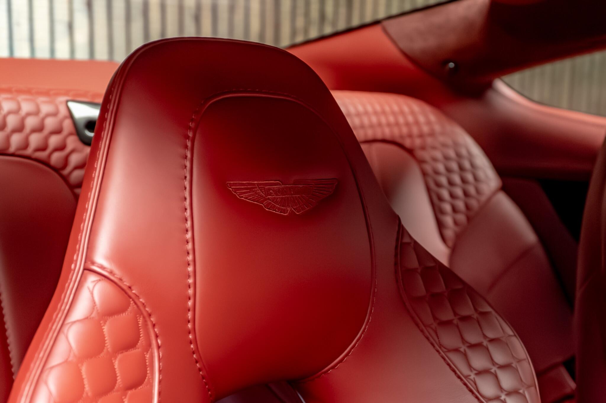 Aston Martin Vanquish view 37