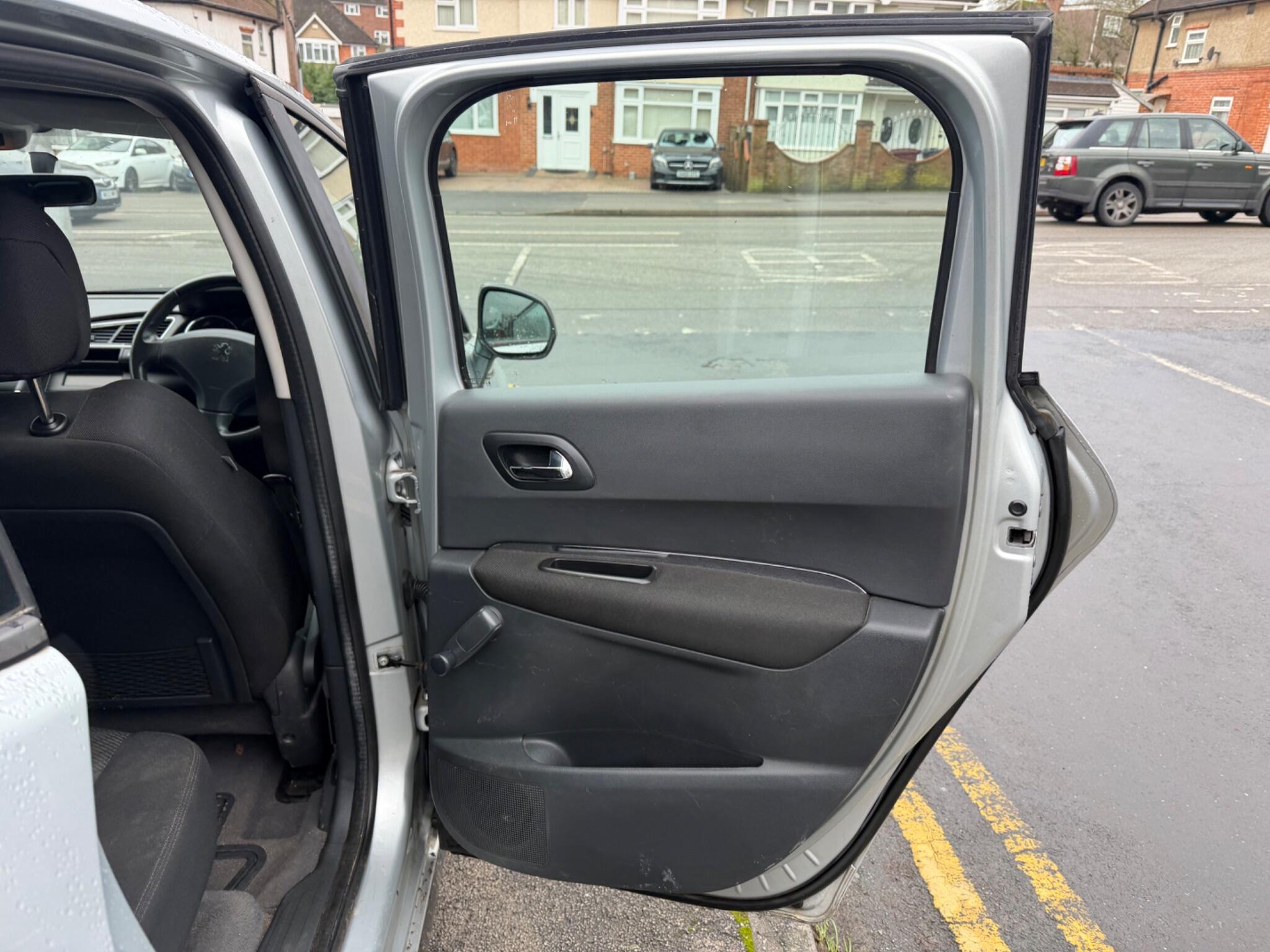 2010 Peugeot 3008 image 44