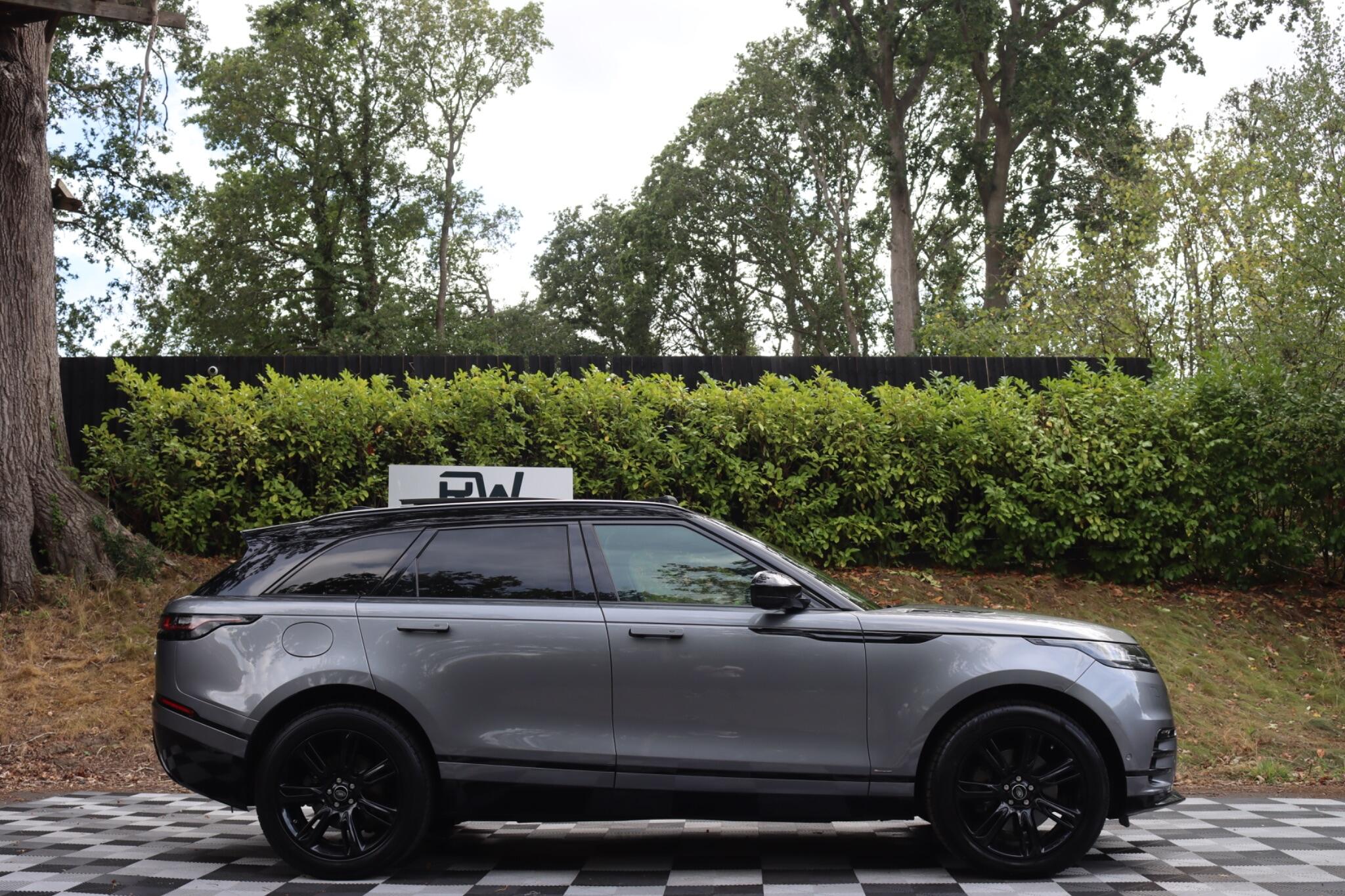 Land Rover Range Rover Velar view 14