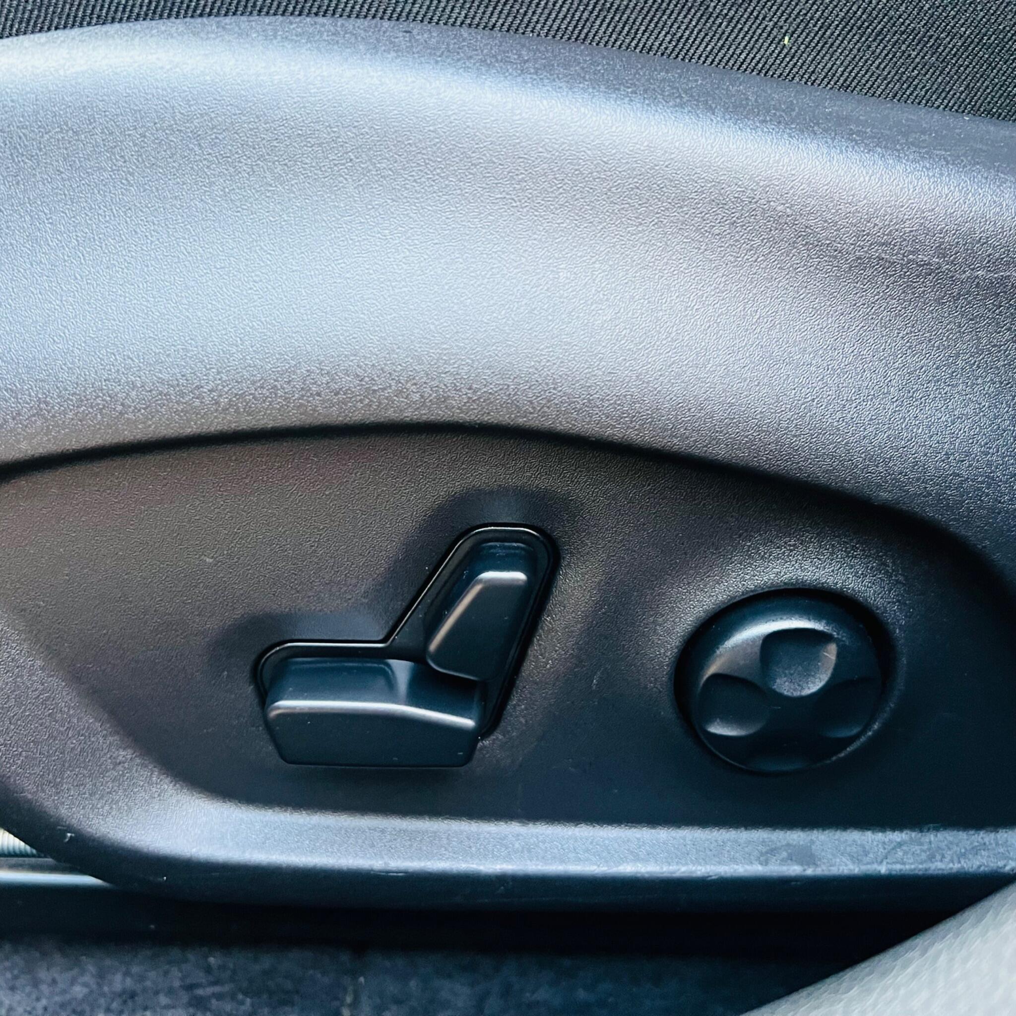Jeep Compass view 17