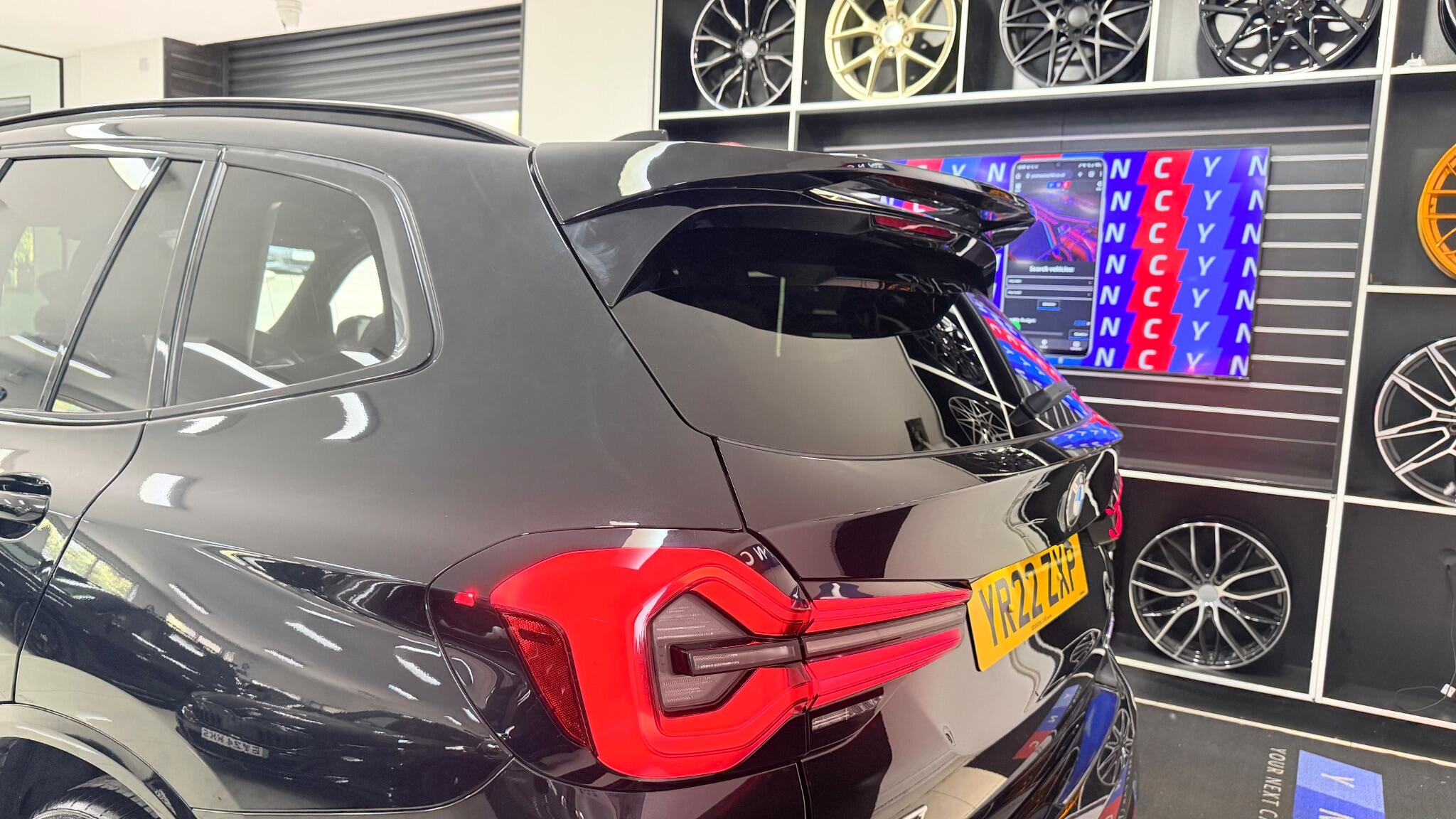 BMW X3 view 11