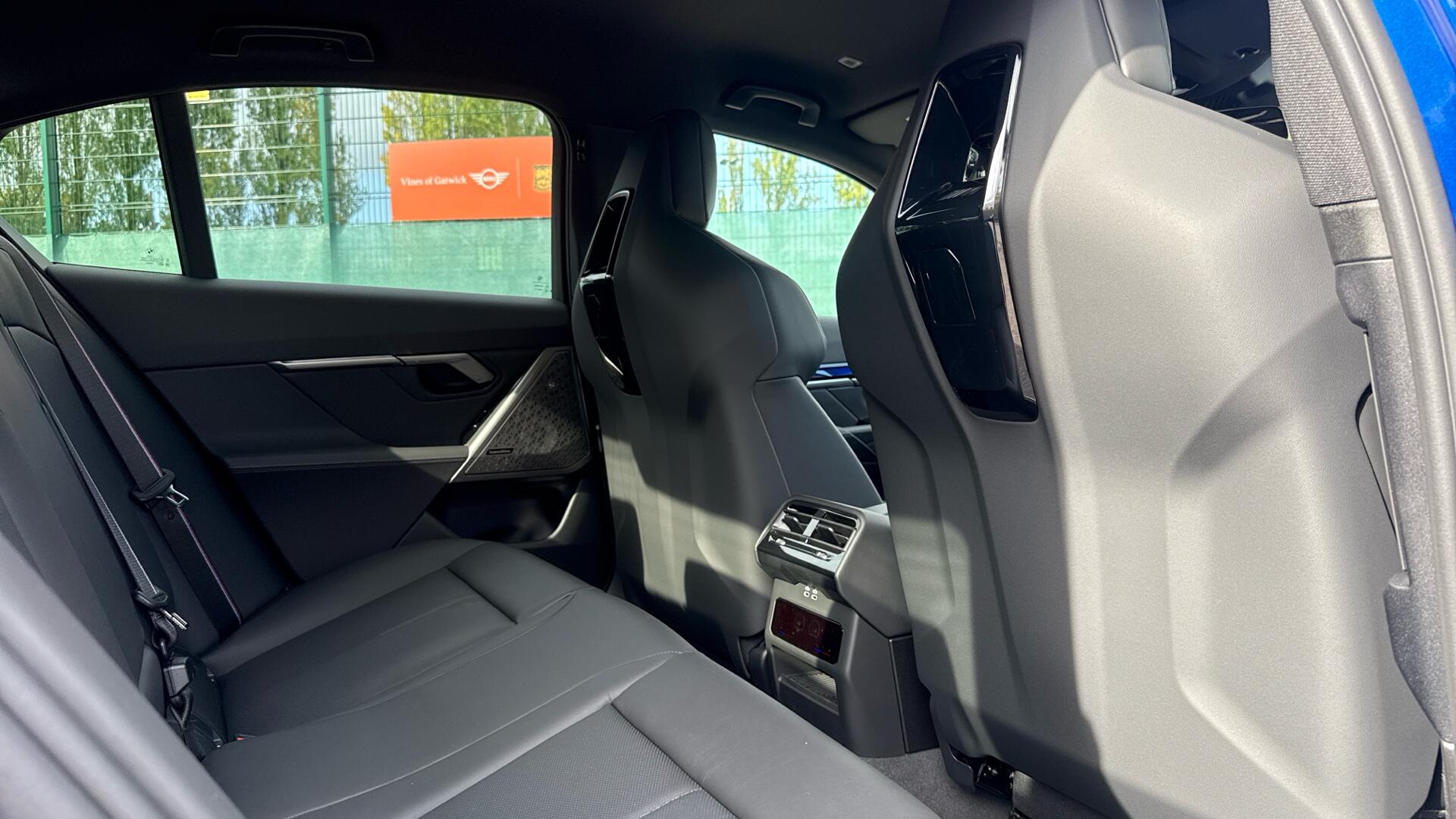 BMW M5 view 52
