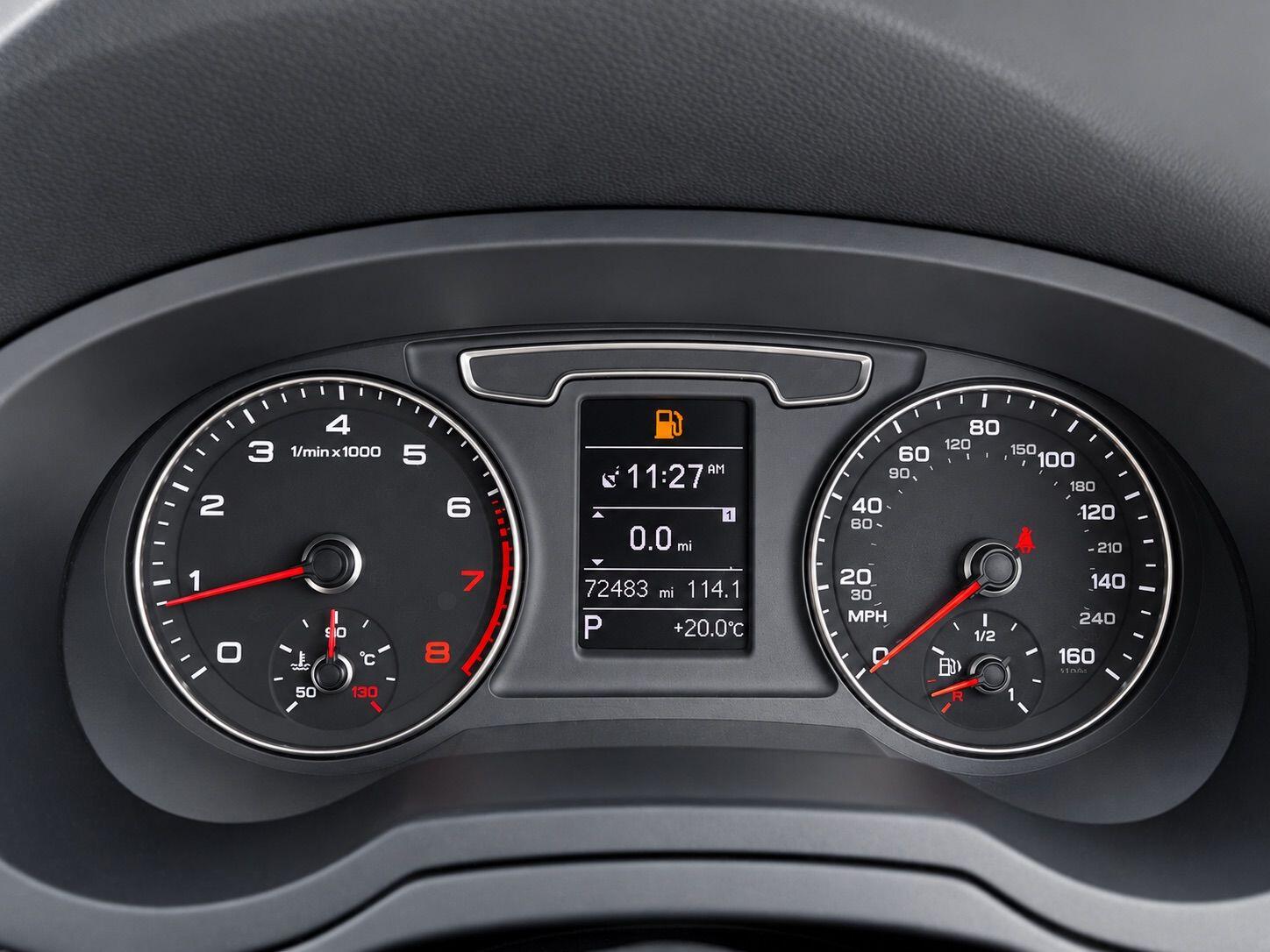 Audi Q3 view 25