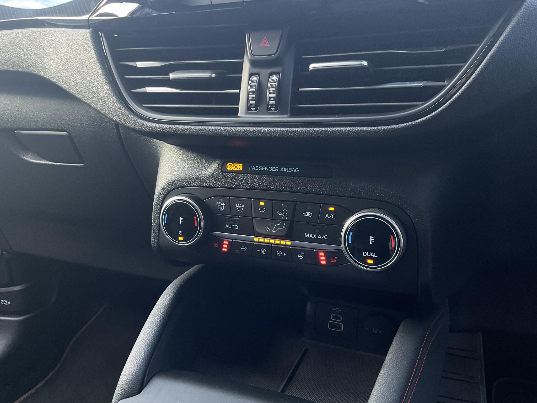 Ford Kuga view 28