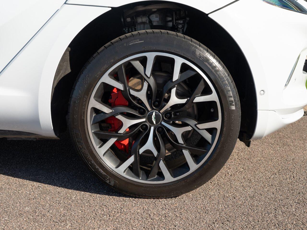 Aston Martin DBX view 8