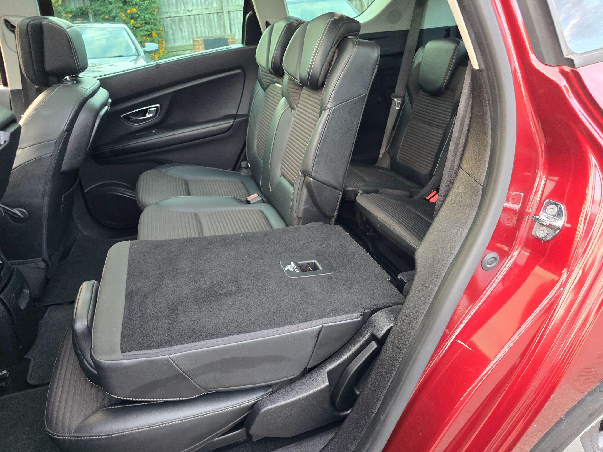 Renault Grand Scenic view 50