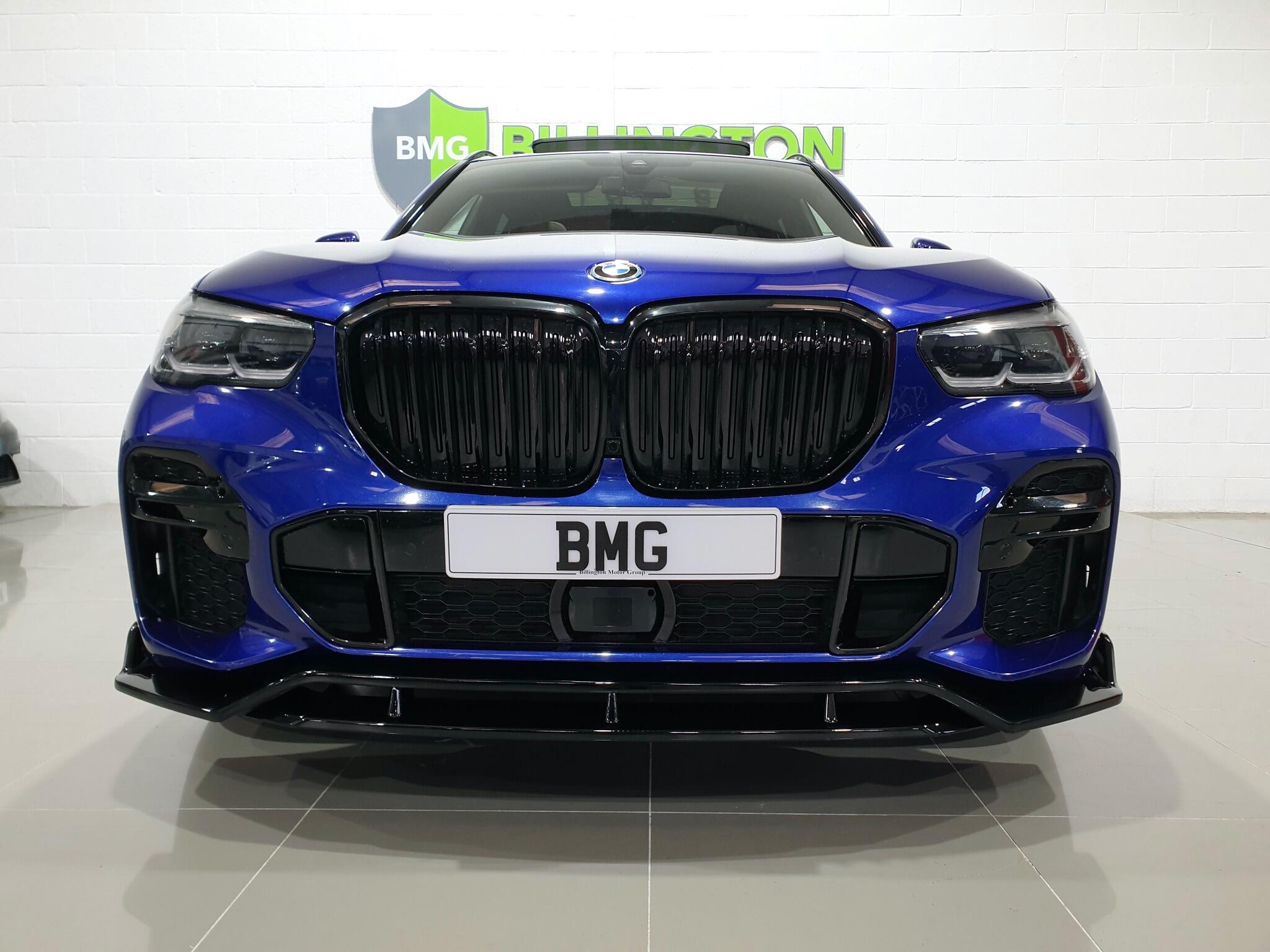 BMW X5 view 11