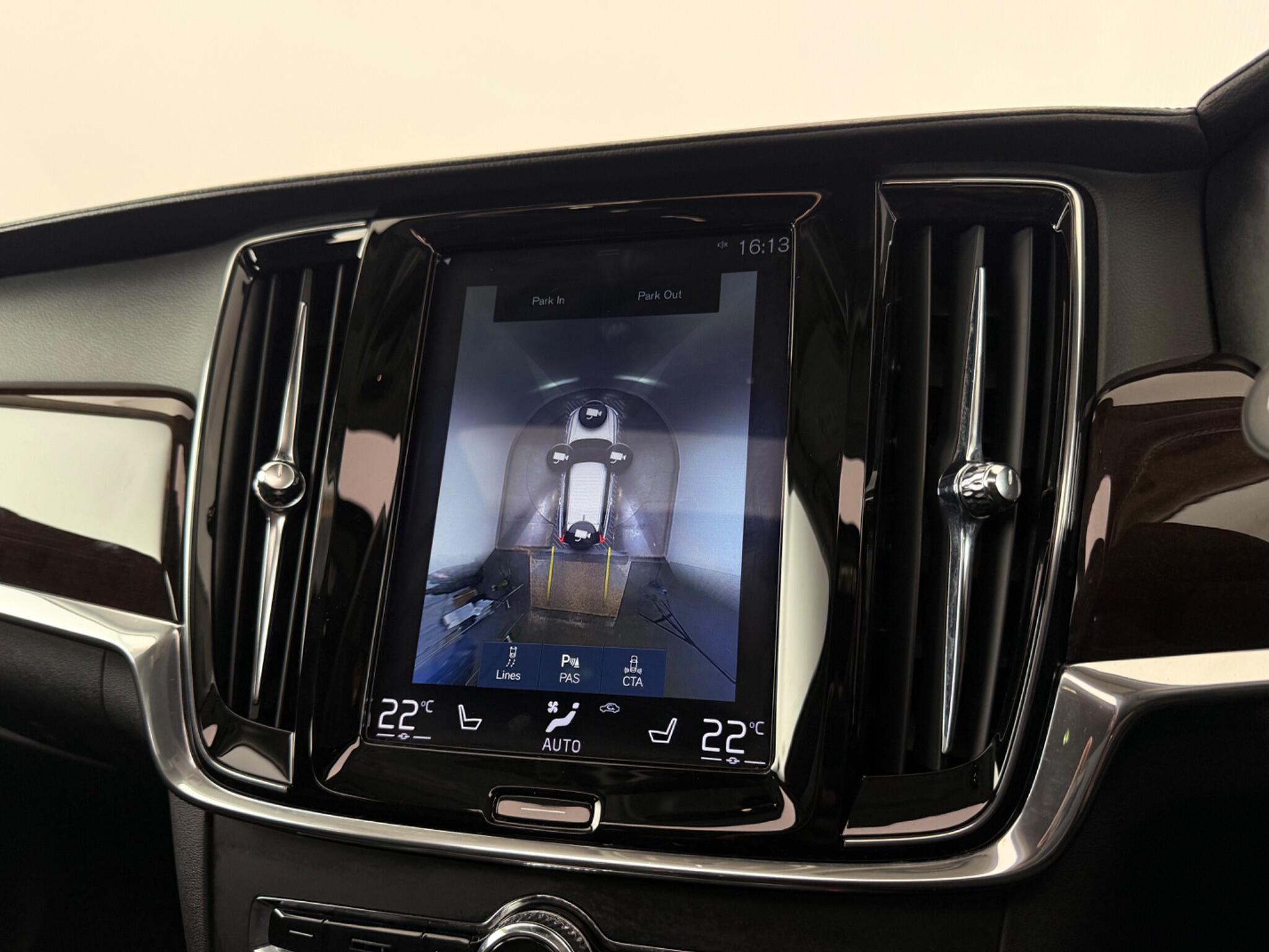 Volvo V90 view 29