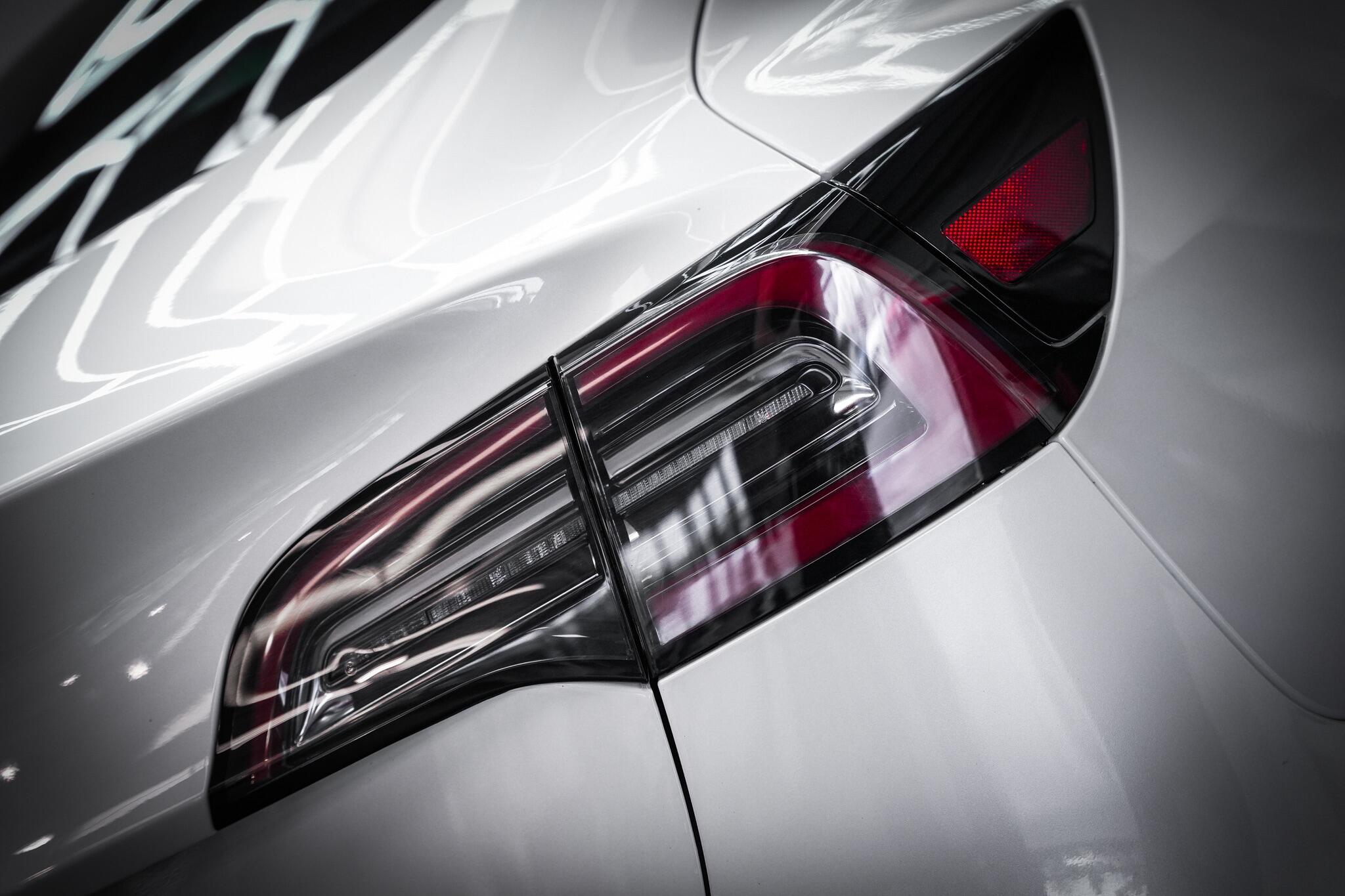 Tesla Model 3 view 37