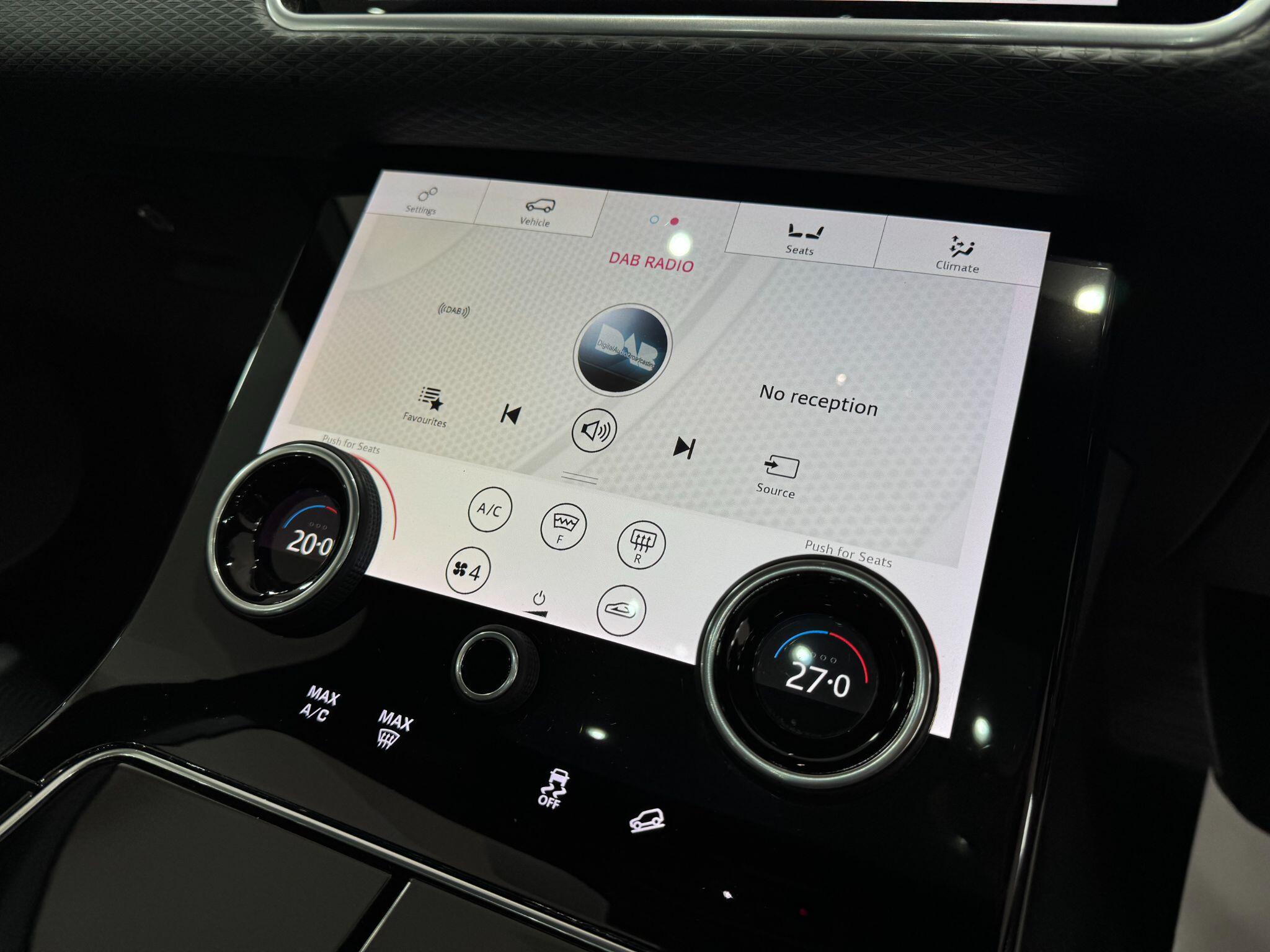 Land Rover Range Rover Velar view 34