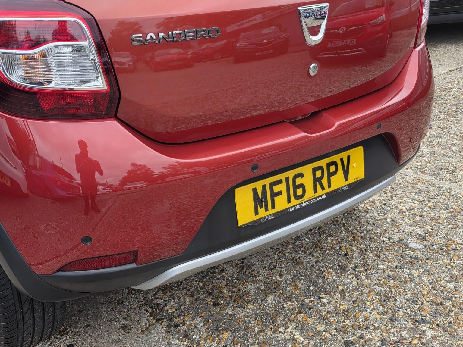 Dacia Sandero view 7