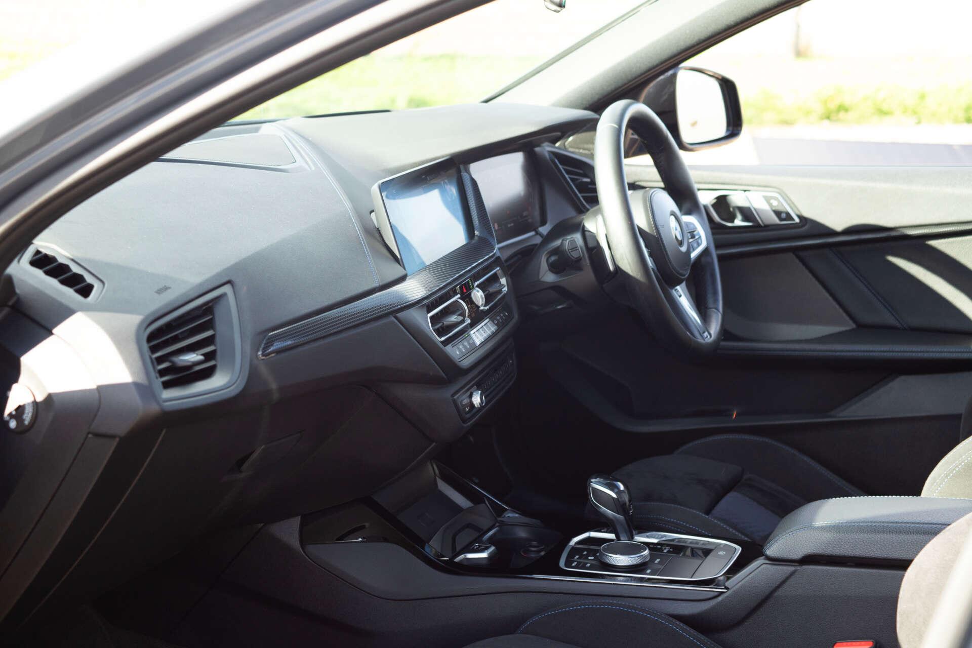 BMW 1 Series view 5