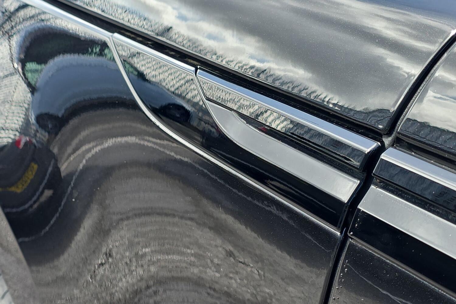 Land Rover Range Rover Velar view 24