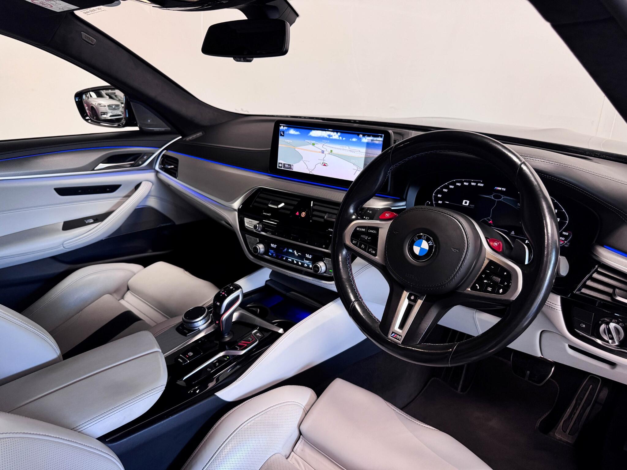 BMW M5 view 31