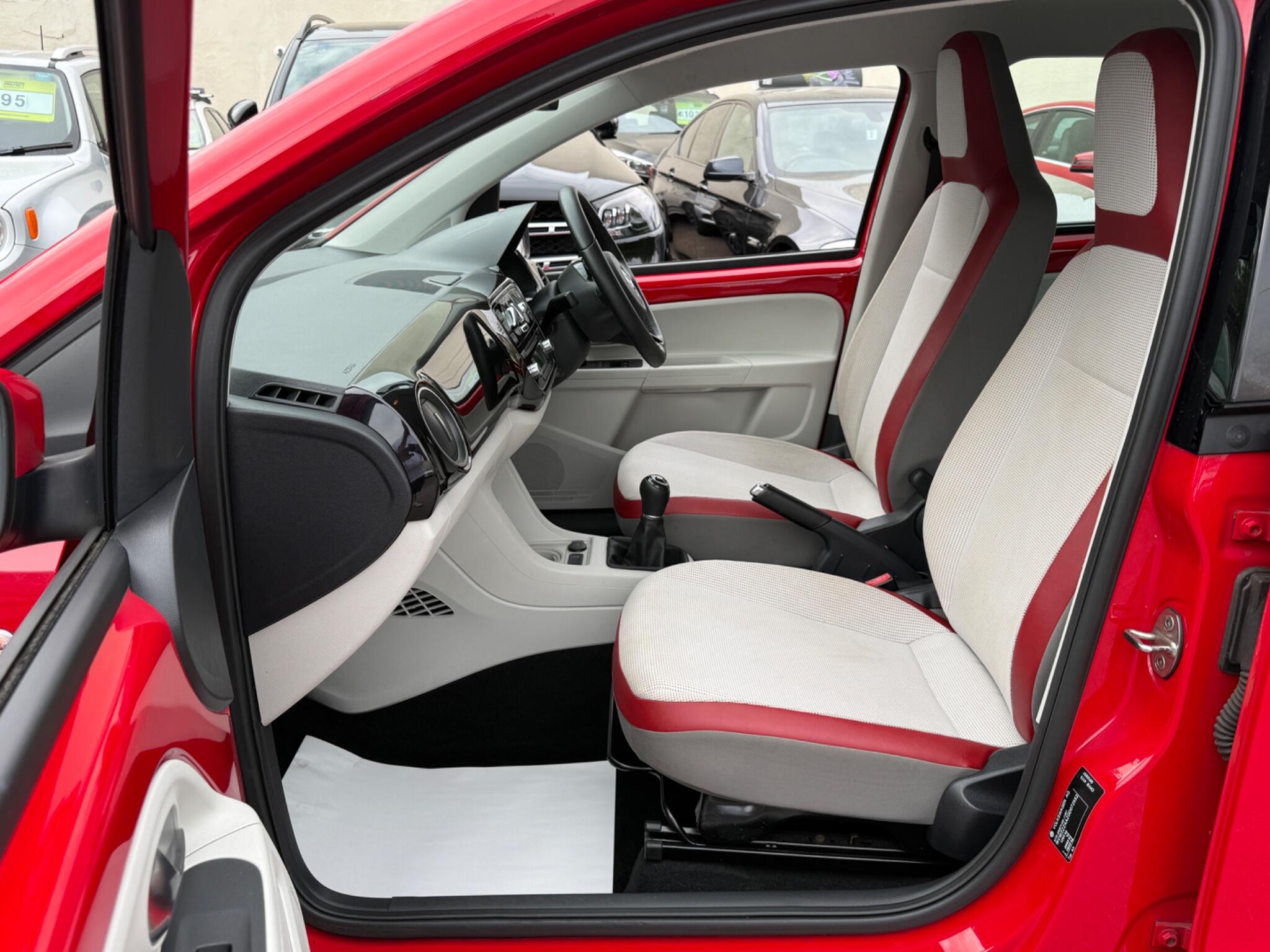 Volkswagen up! - Image 44