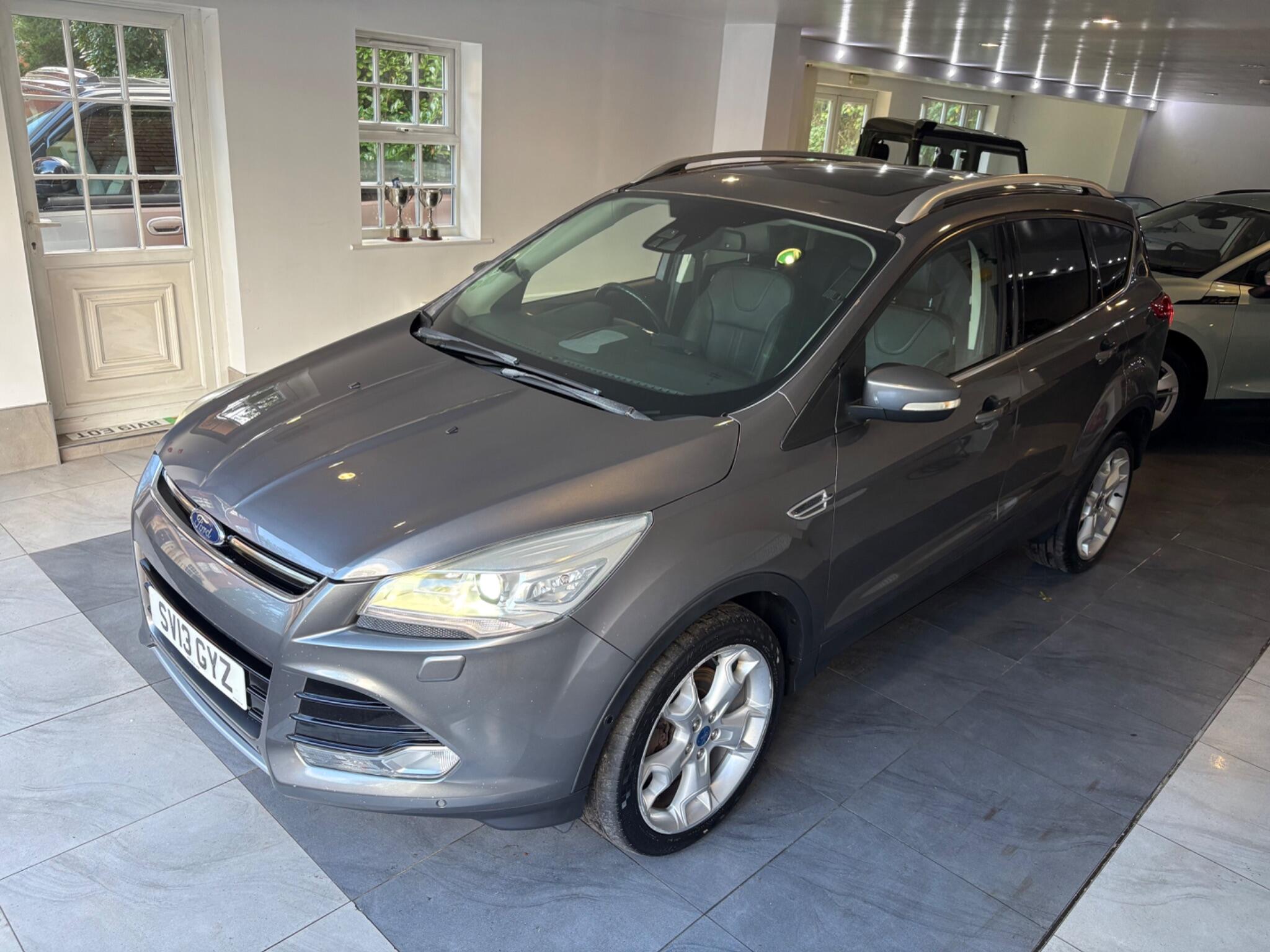Ford Kuga view 4