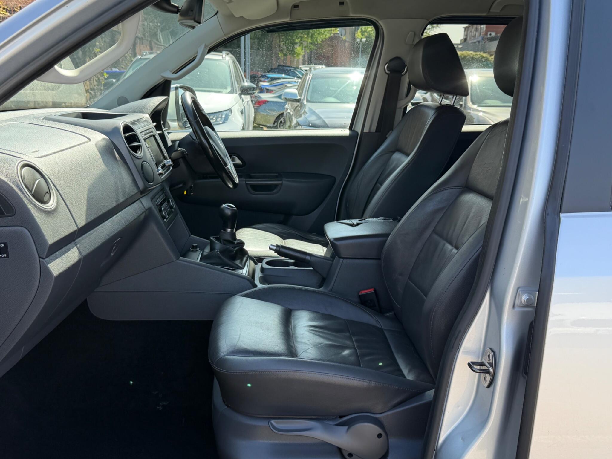 Volkswagen Amarok view 15