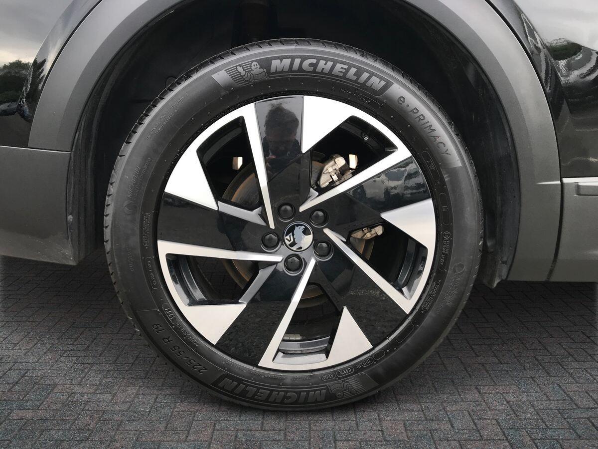 Vauxhall Grandland view 12