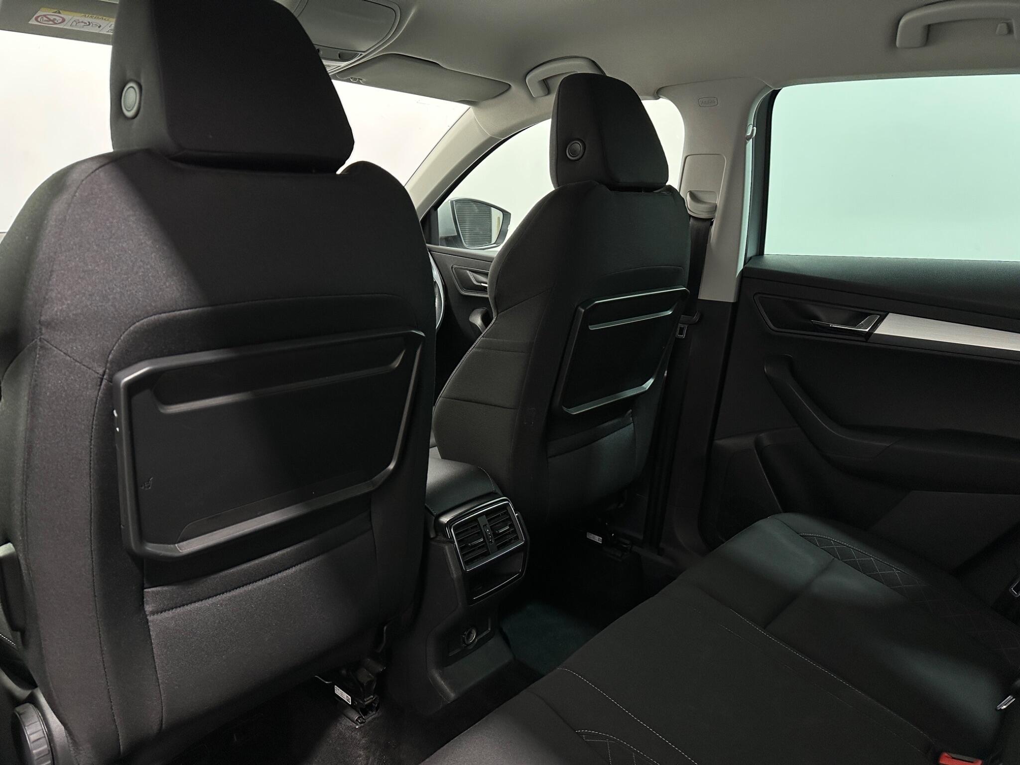 Skoda Karoq view 37