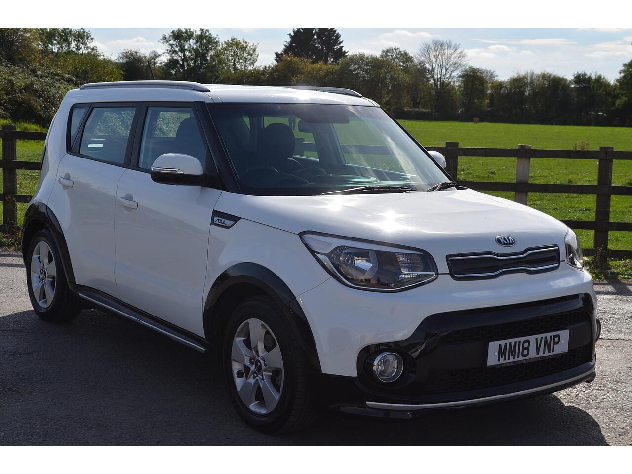 2018 Kia Soul in White for sale