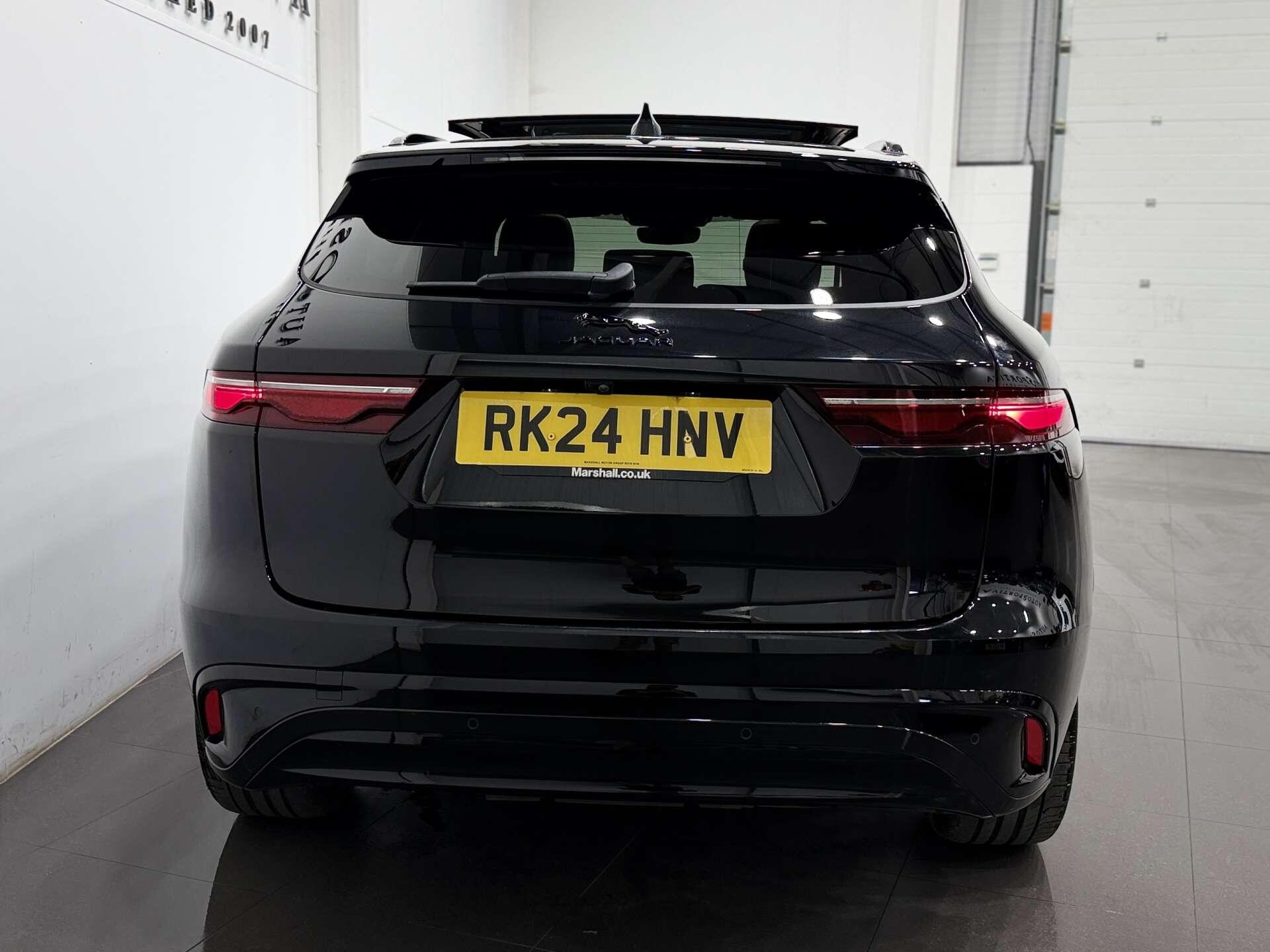 Jaguar F-Pace view 7
