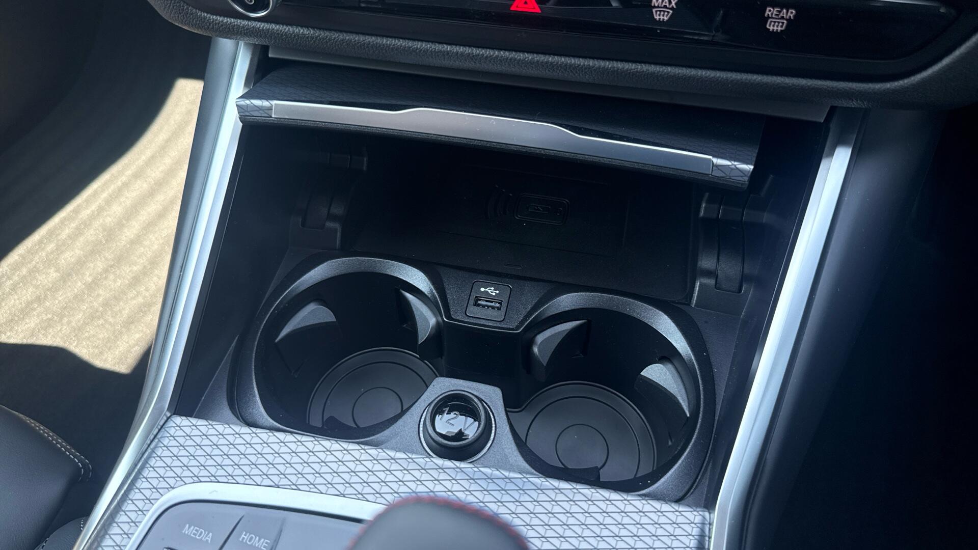 BMW M4 view 40