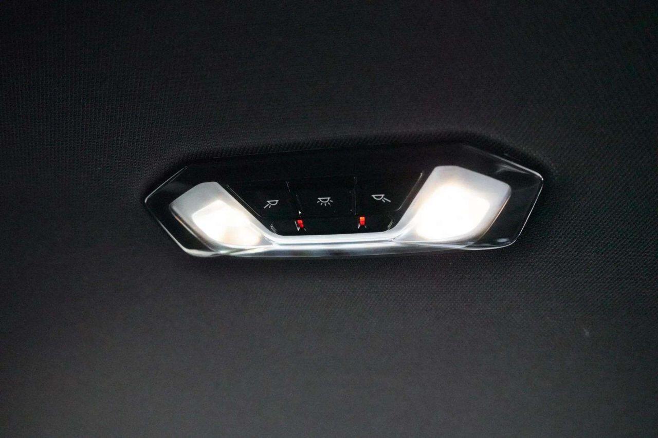 BMW 3 Series view 49