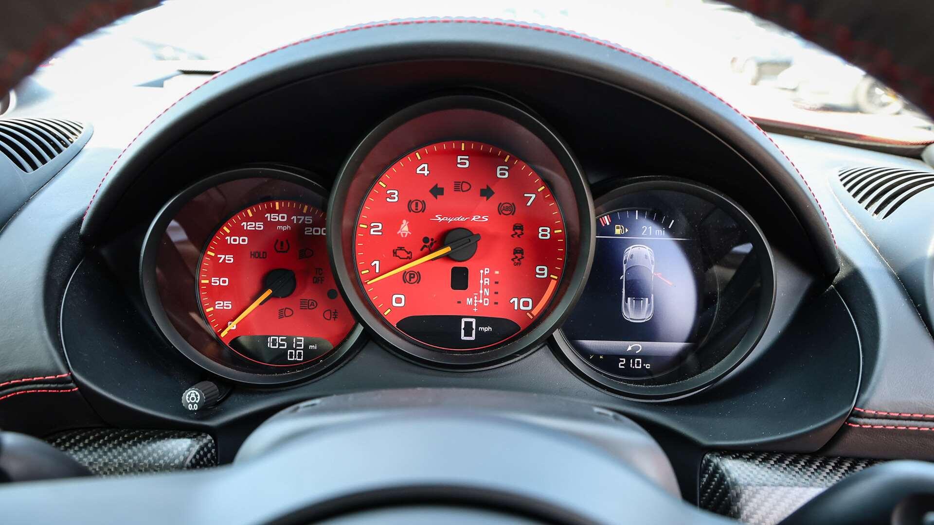 Porsche 718 Spyder view 14