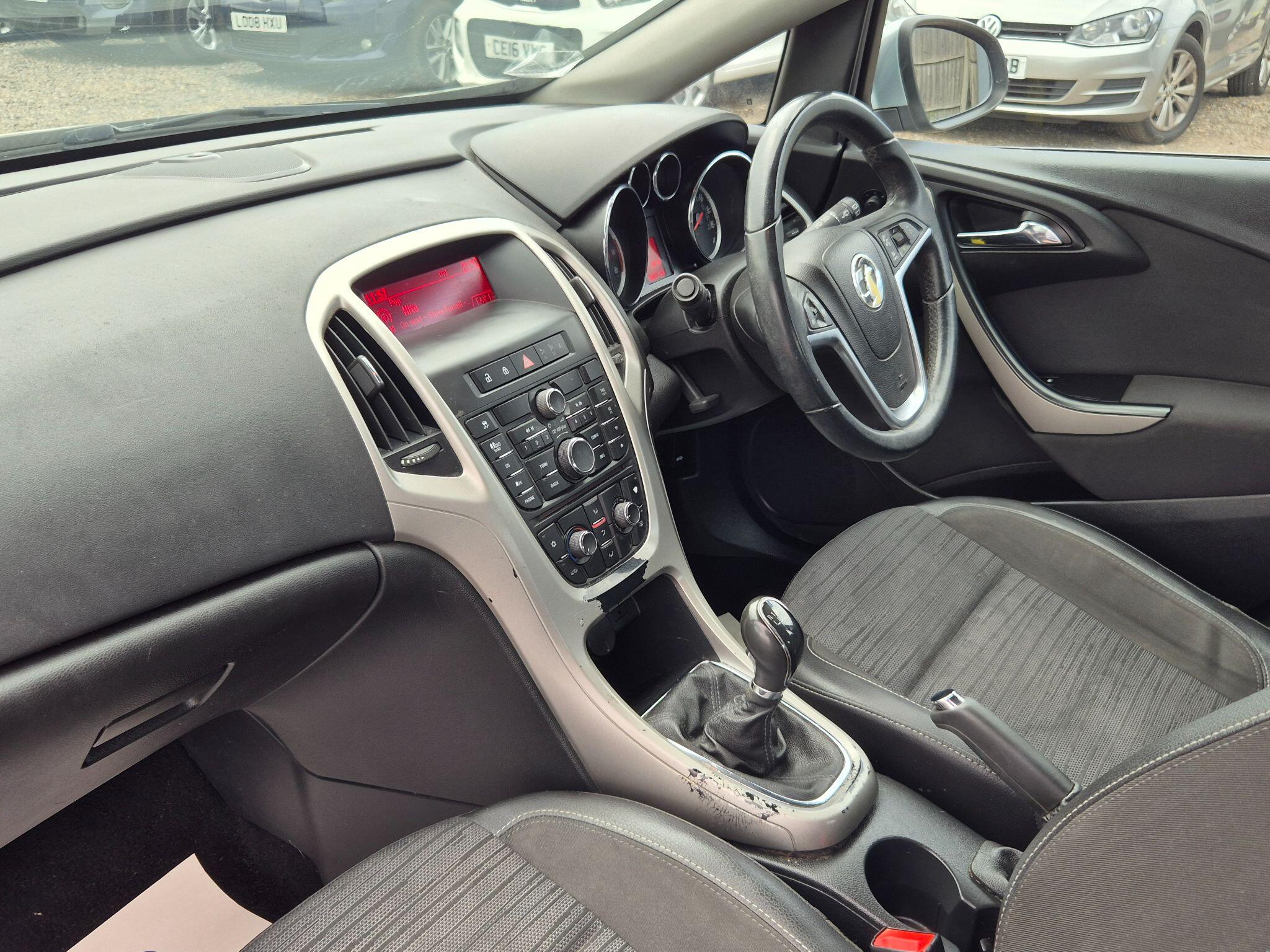 Vauxhall Astra view 19