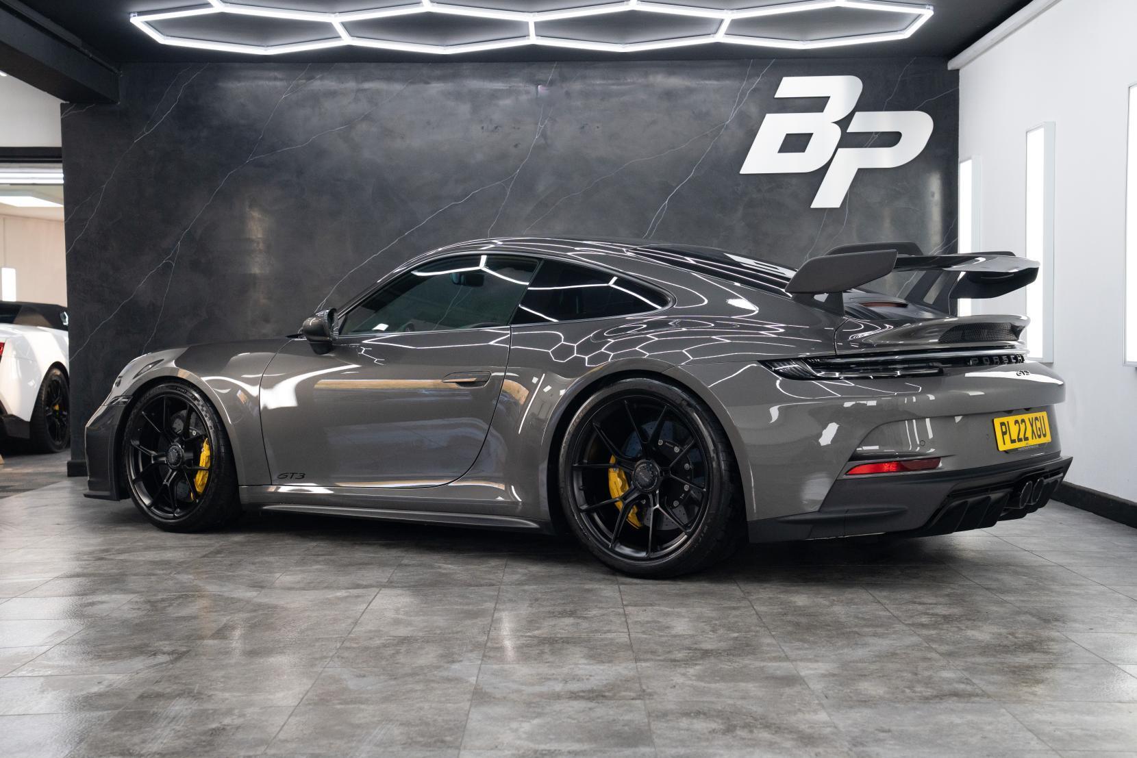 Porsche 911 view 2