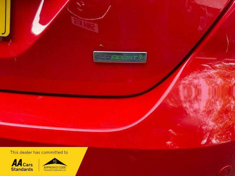 2014 Ford Focus image 12