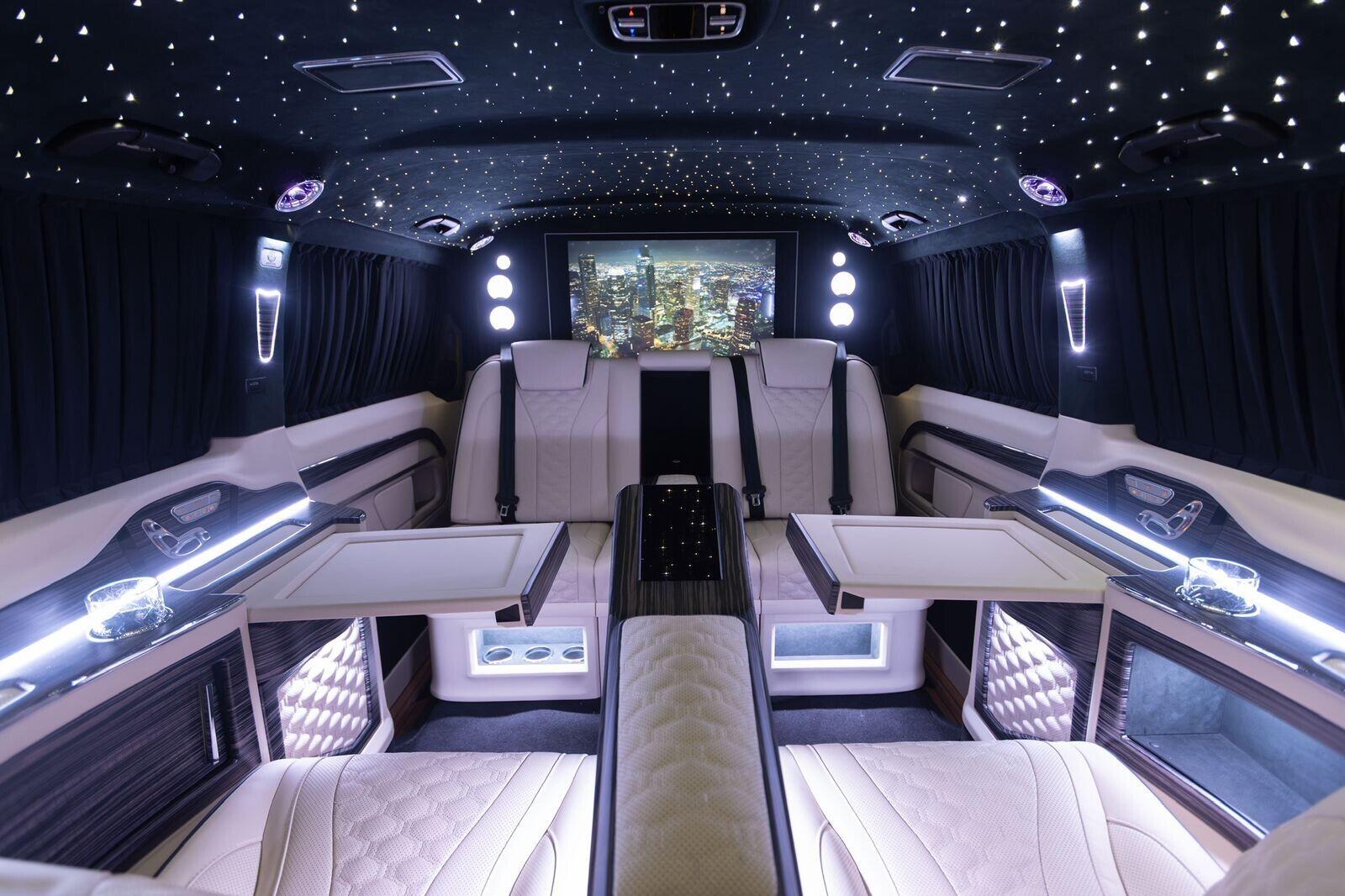 Mercedes-Benz V-Class view 11