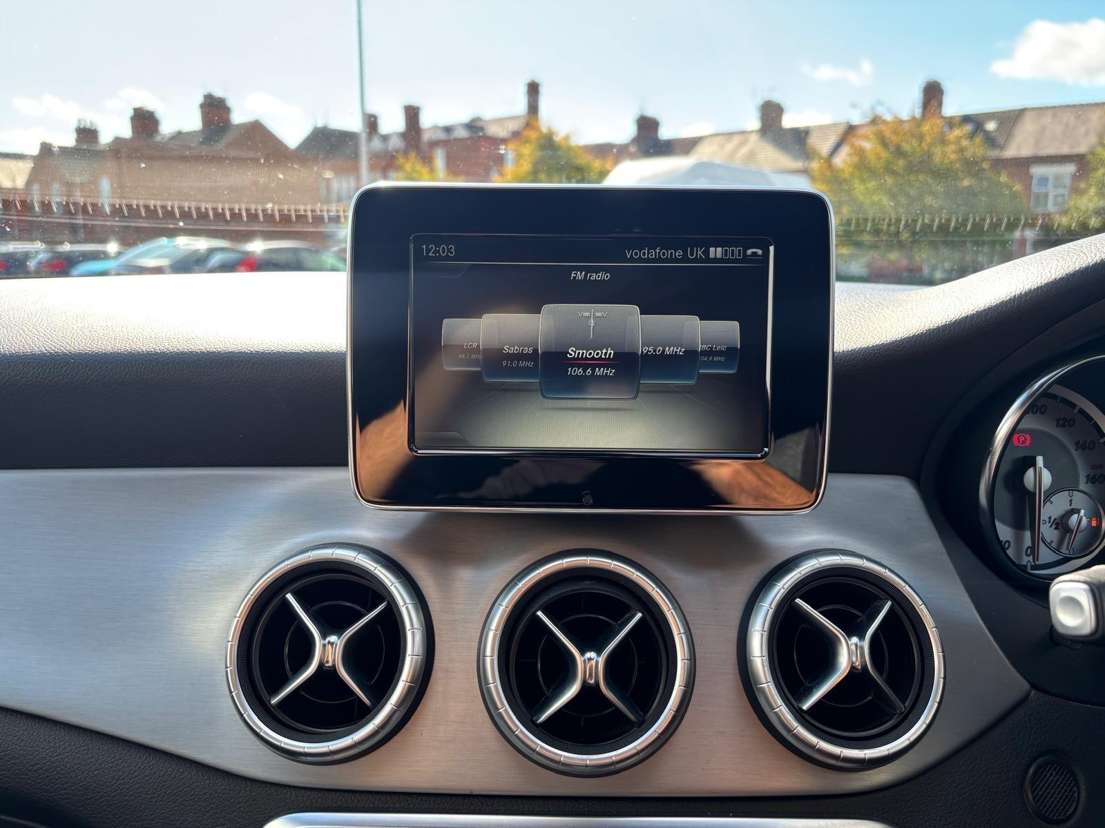 Mercedes-Benz Cla view 38