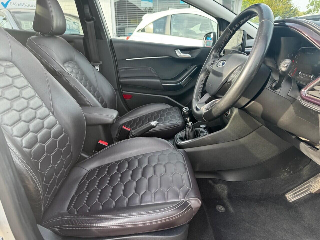 Ford Fiesta view 39
