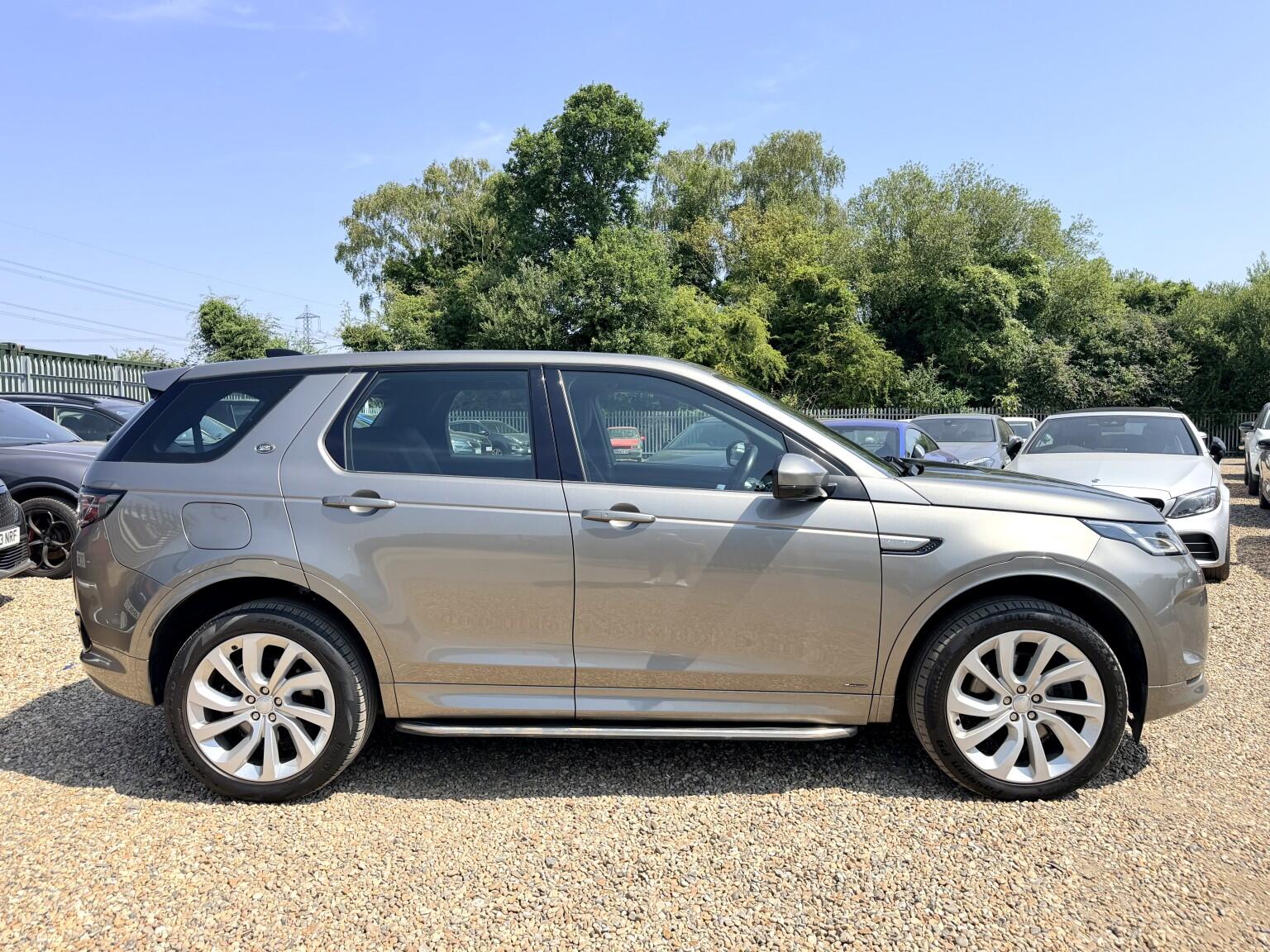 Land Rover Discovery Sport view 2