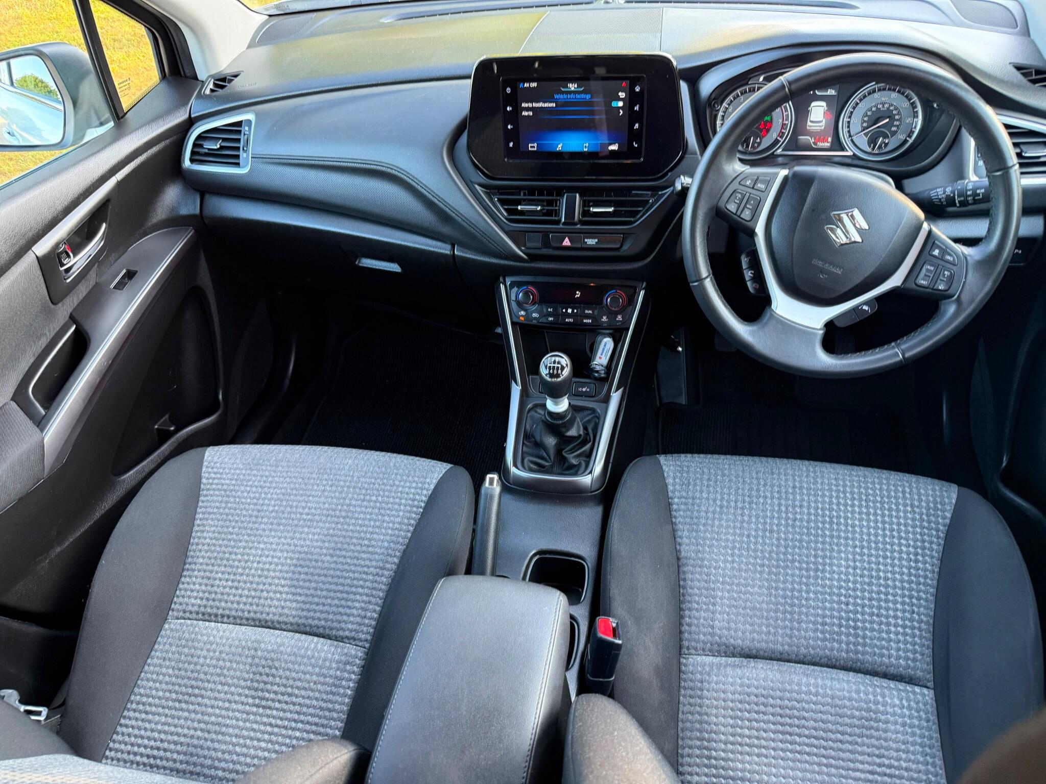 Suzuki S-Cross view 9