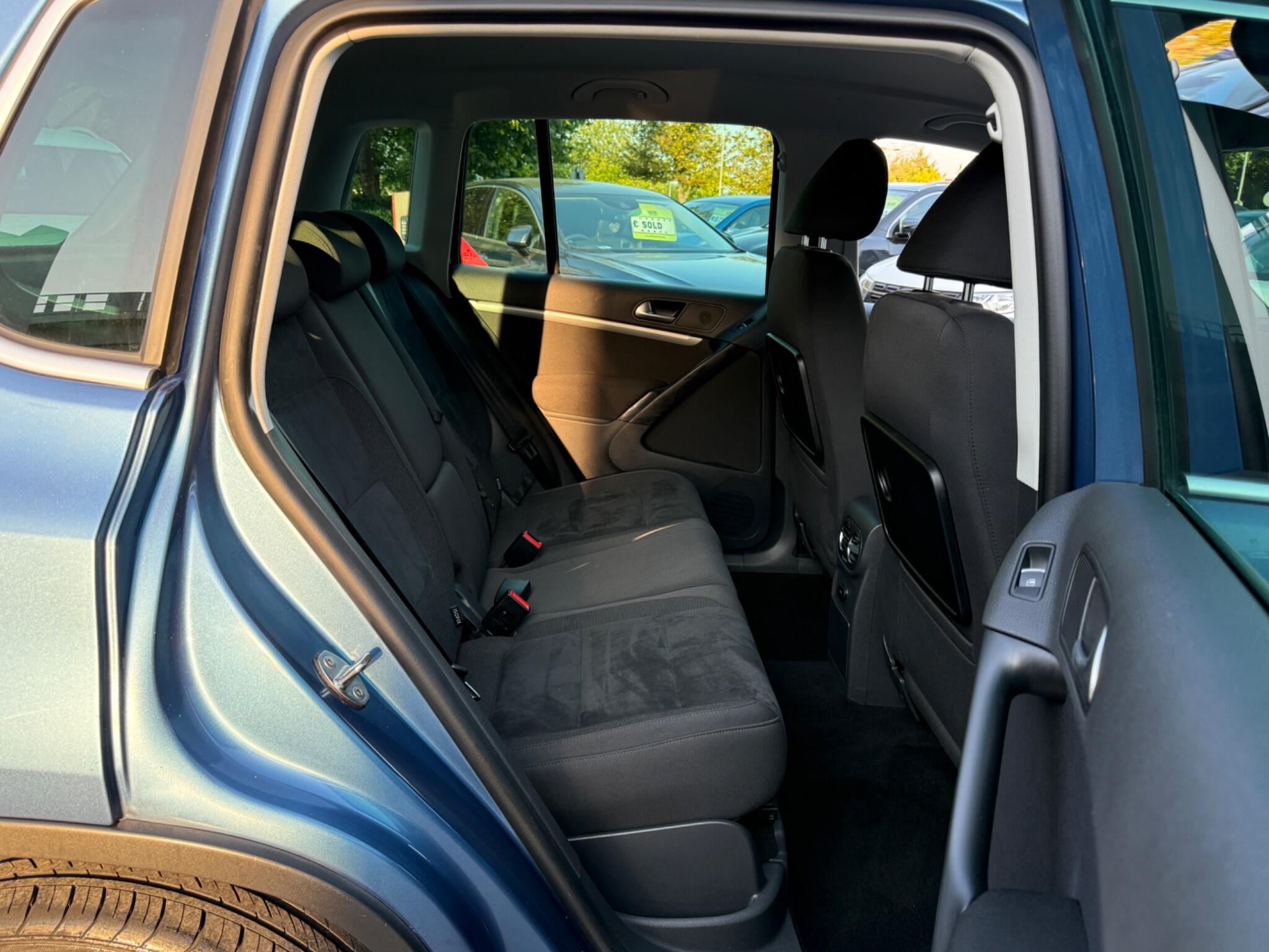 Volkswagen Tiguan - Image 41