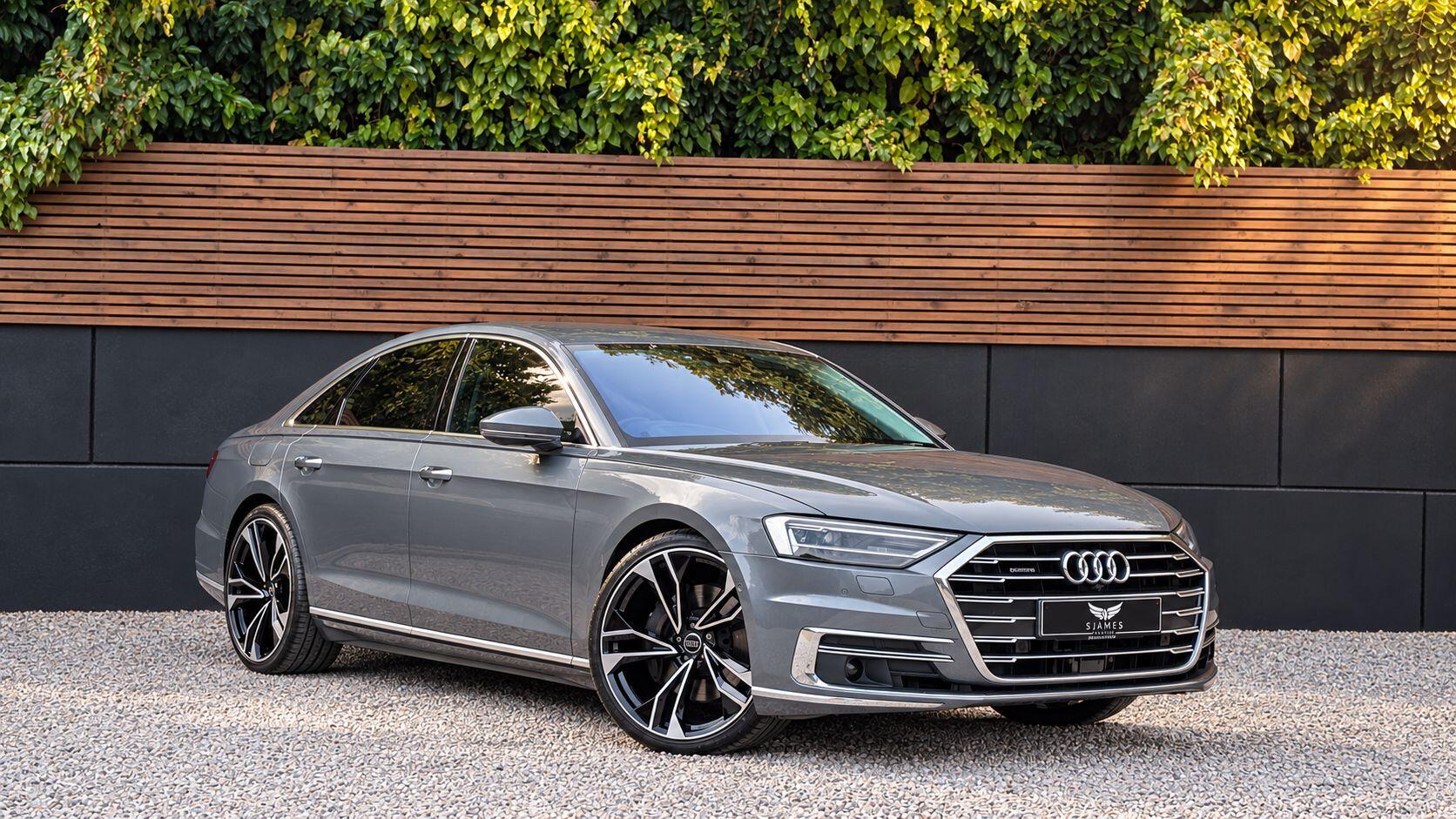 Audi A8 view 3