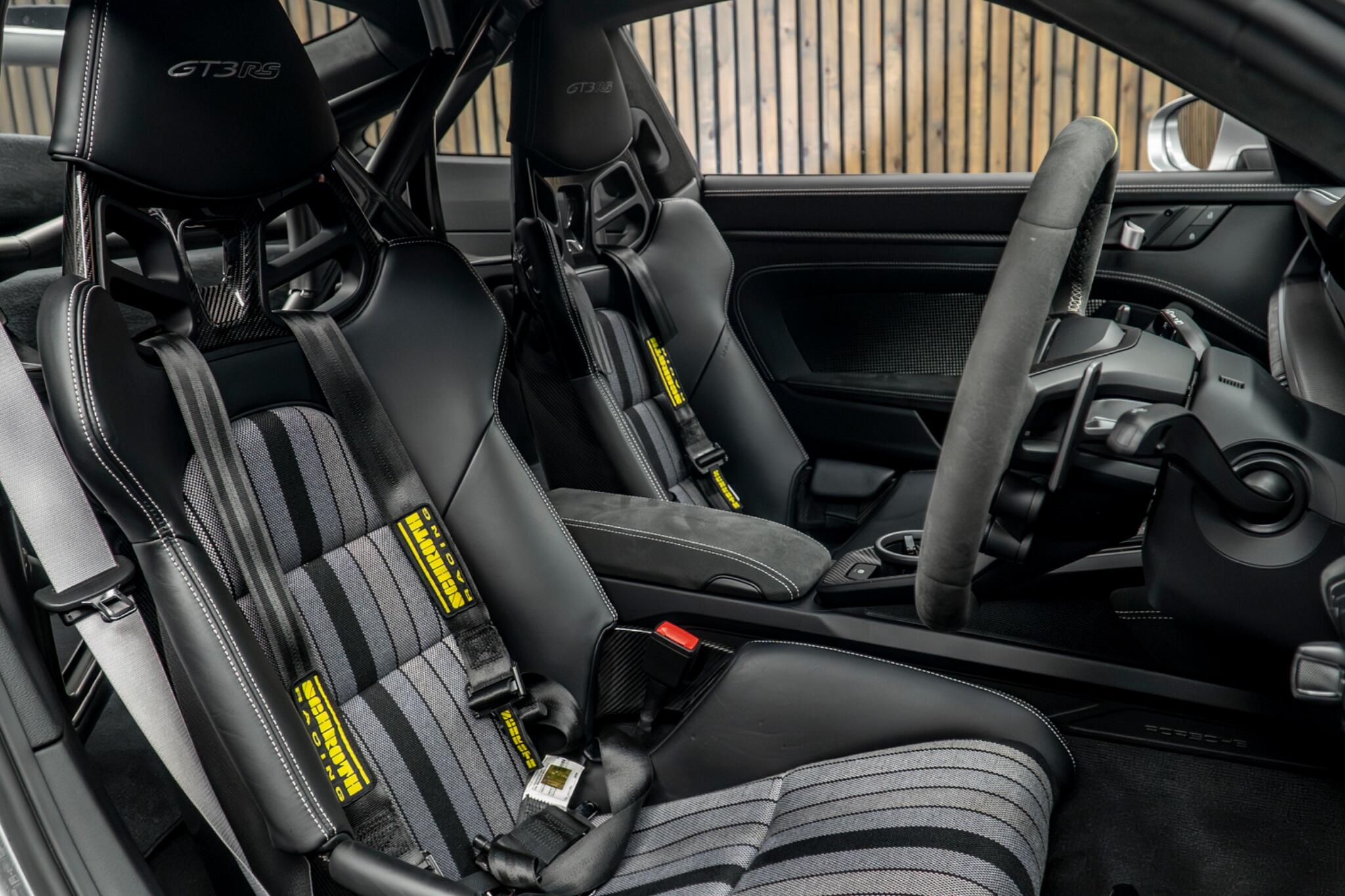 Porsche 911 view 2