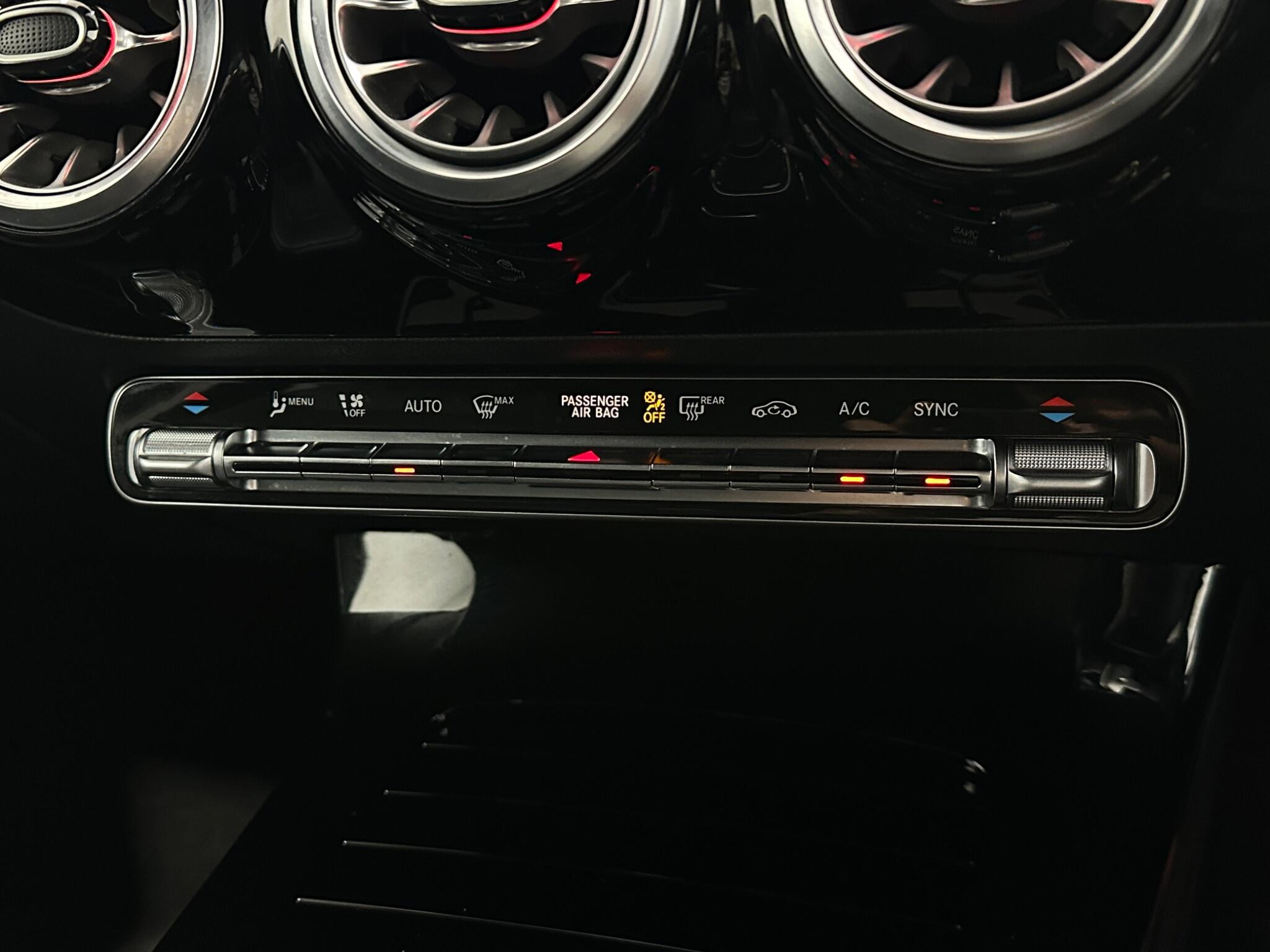 Mercedes-Benz A-Class view 23