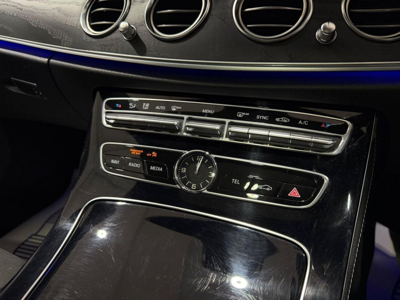 Mercedes-Benz E-Class view 36