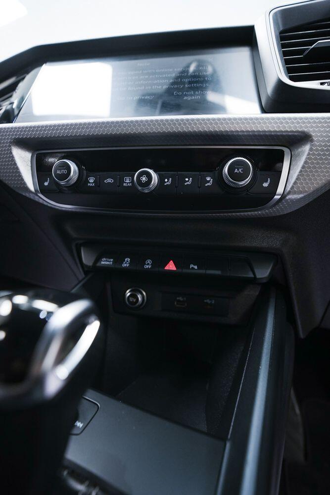 Audi A1 view 22