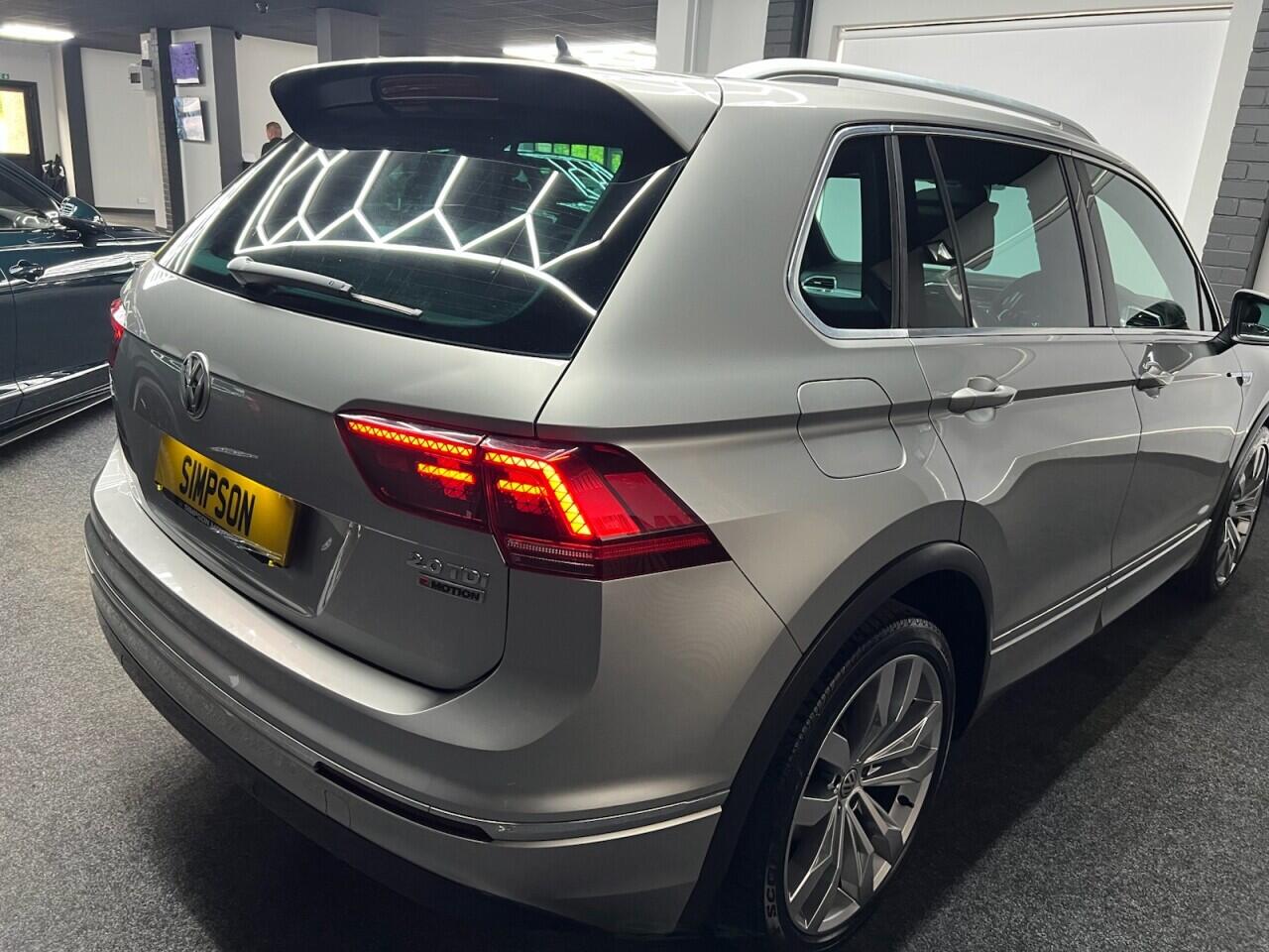 Volkswagen Tiguan view 11