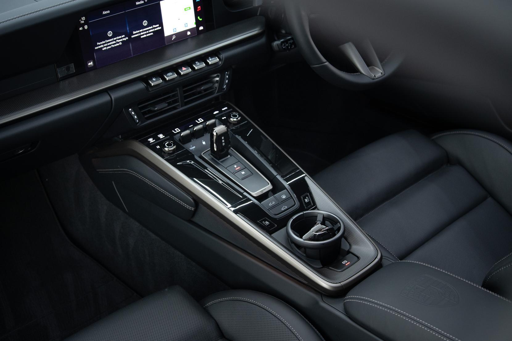 Porsche 911 view 5