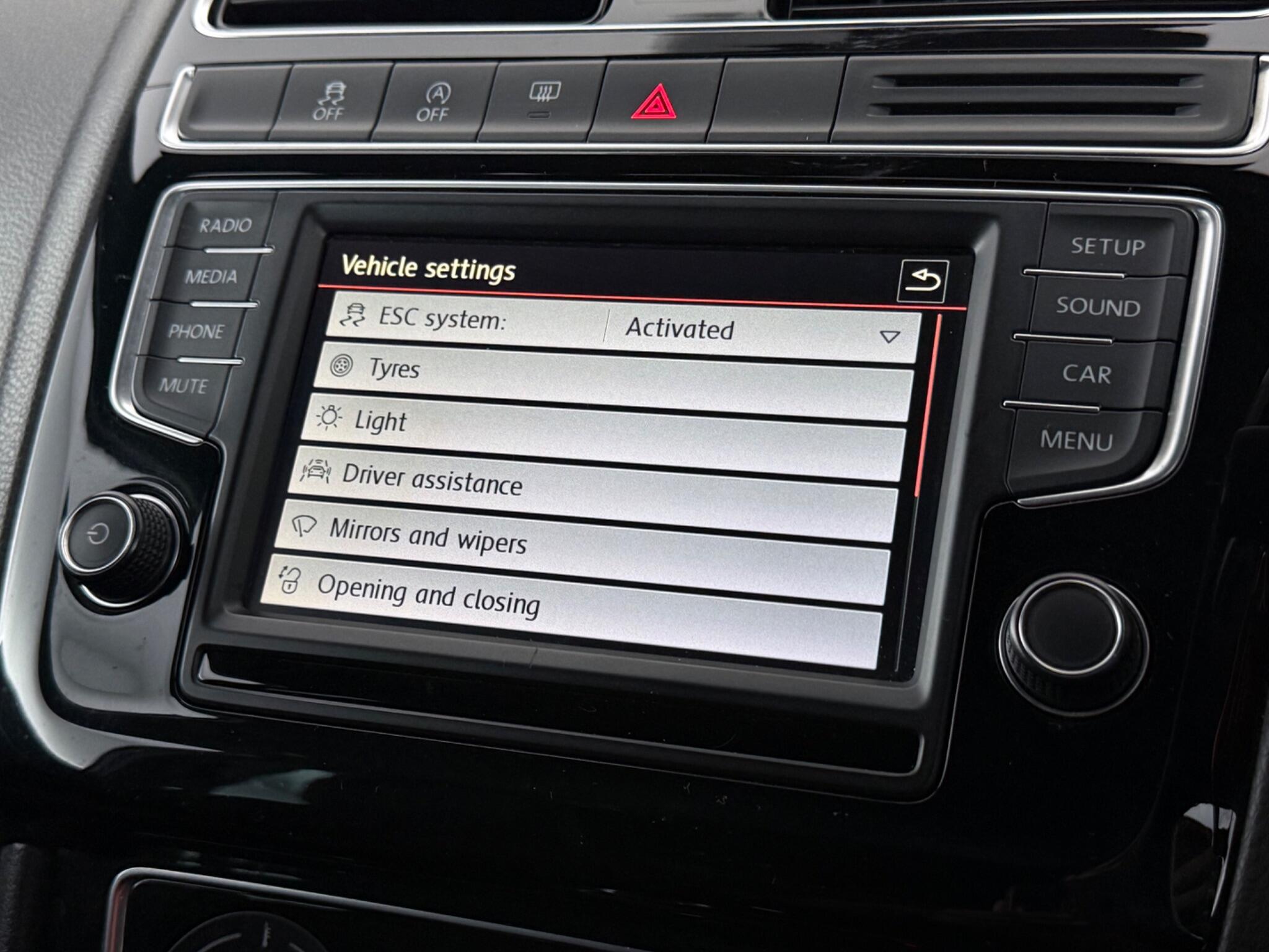 Volkswagen Polo view 25