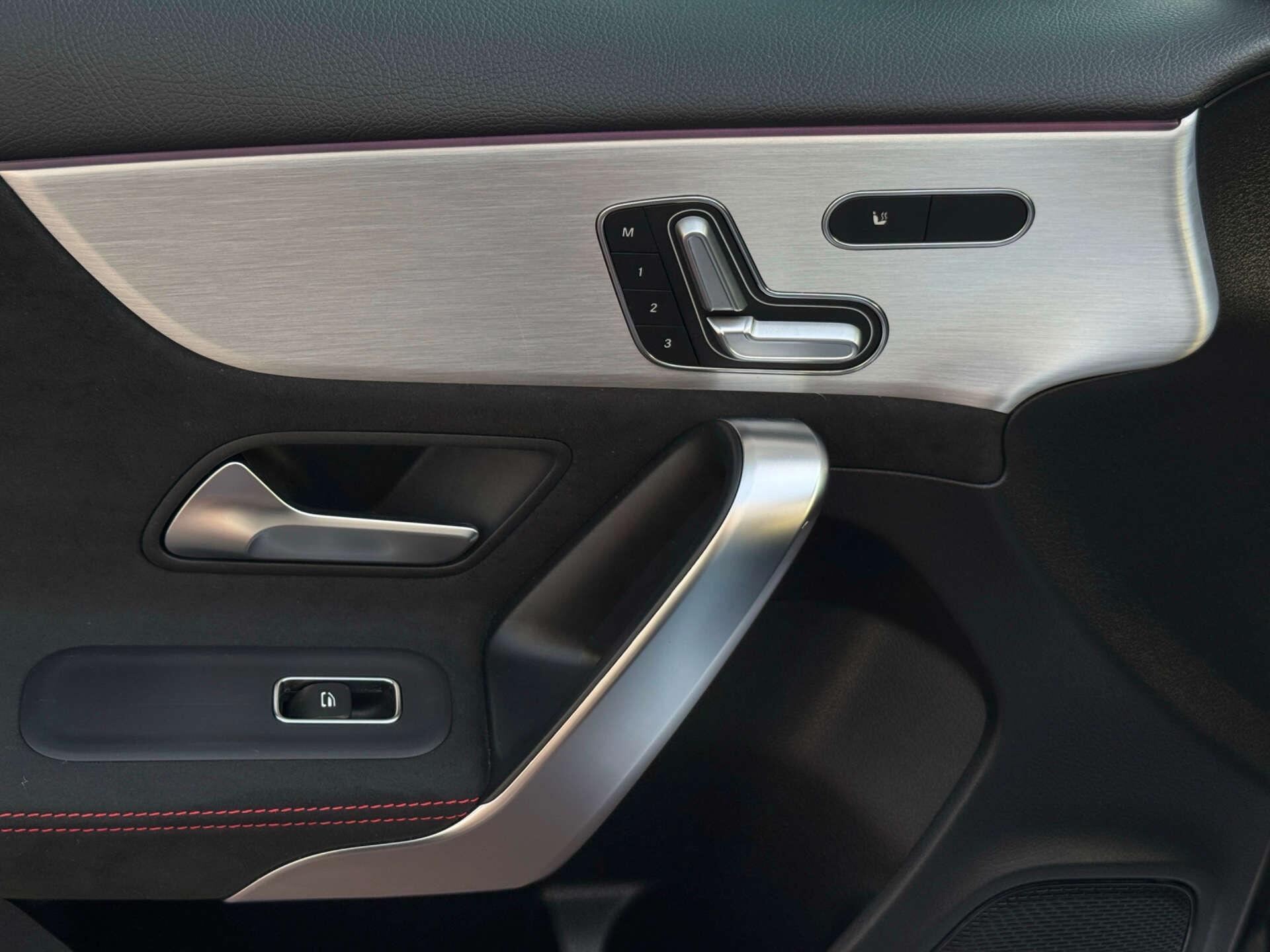 Mercedes-Benz A Class view 42