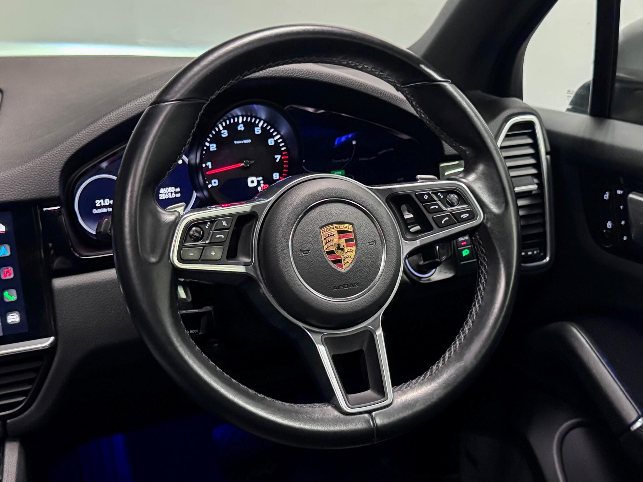 Porsche Cayenne view 34